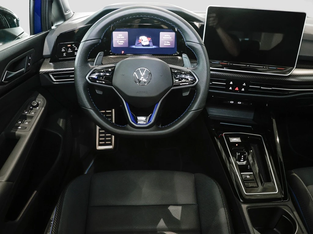 Volkswagen-Golf-image-13