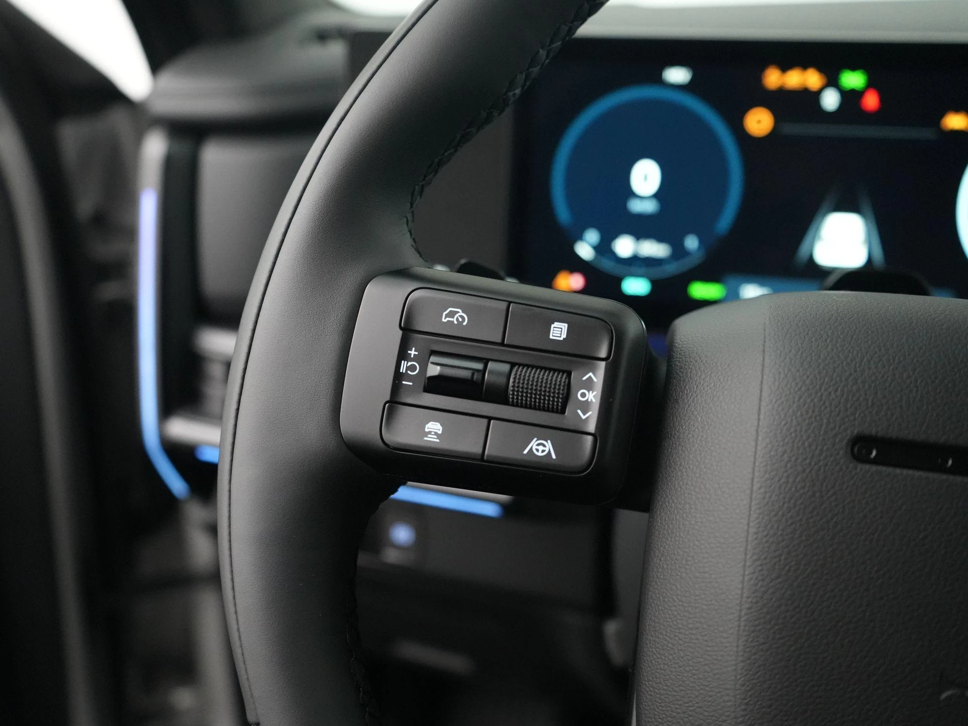 Hyundai-Santa Fe-image-15