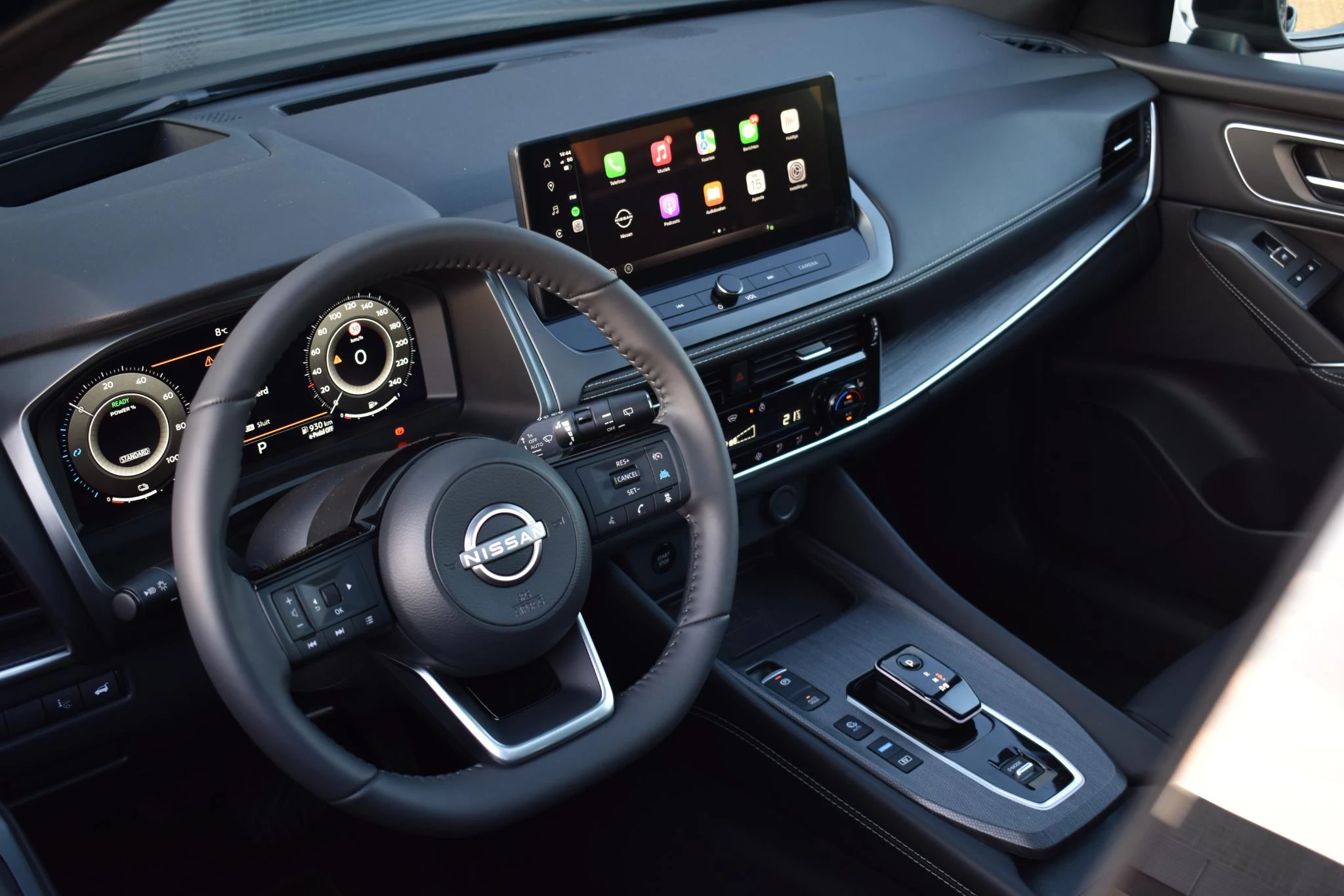 Nissan-QASHQAI-image-12