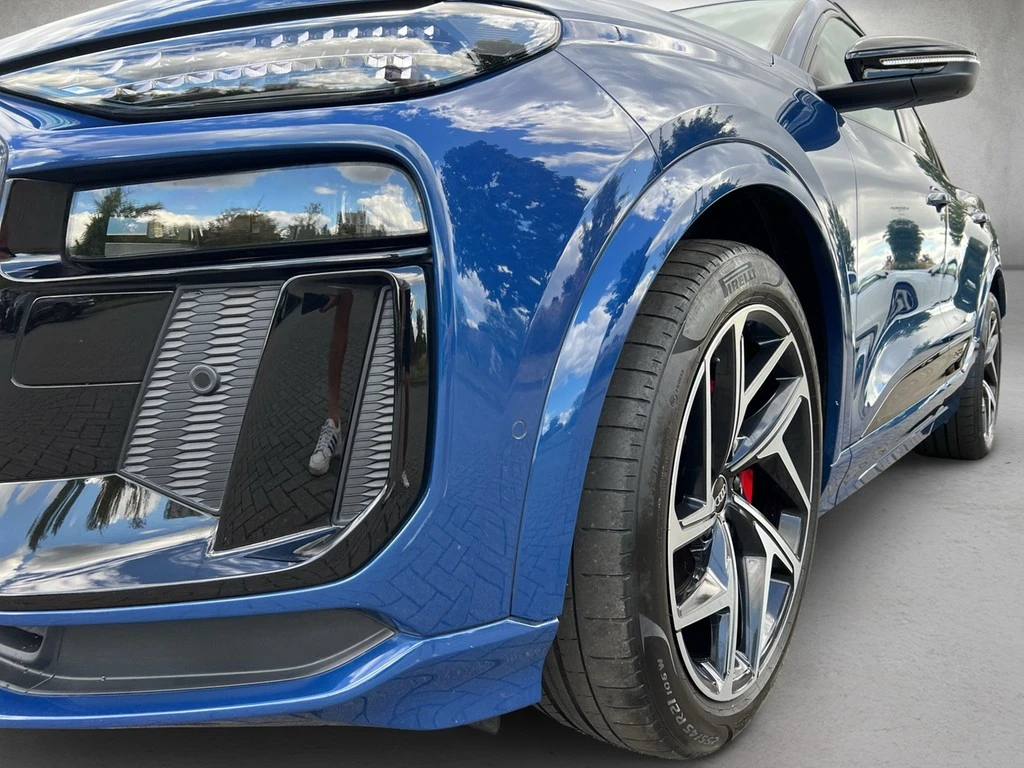 Audi-Q6 e-tron-image-4