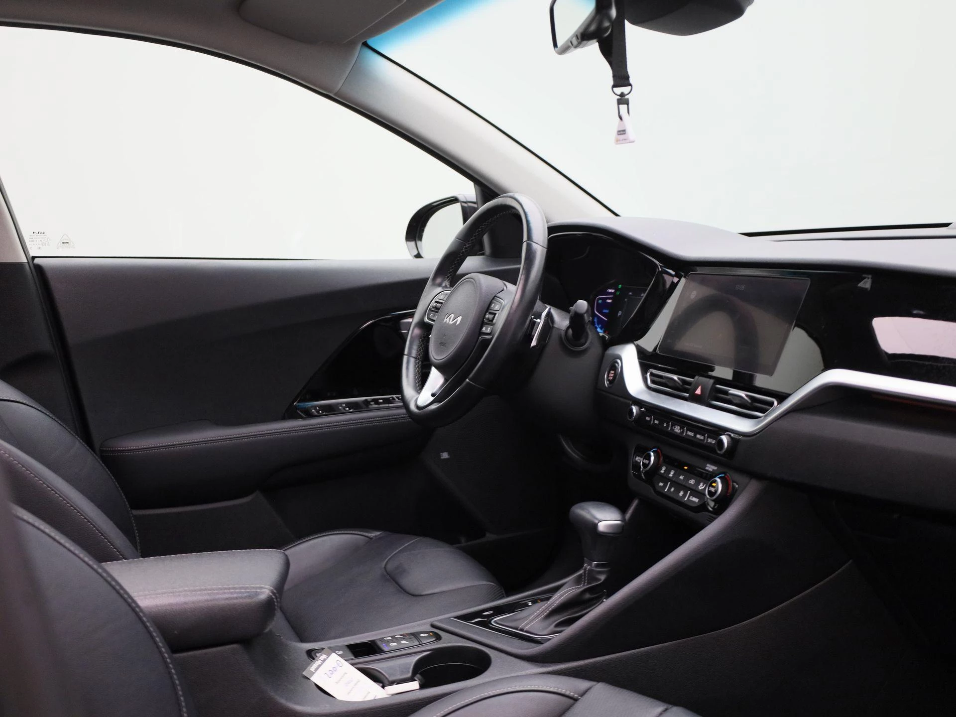 Kia-Niro-image-34