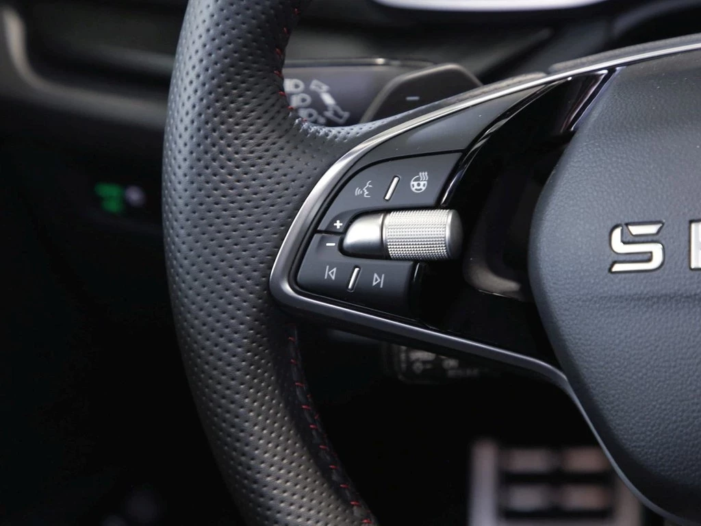 Škoda Octavia Combi RS 2.0 TSI UPE 58.490 RS Lounge