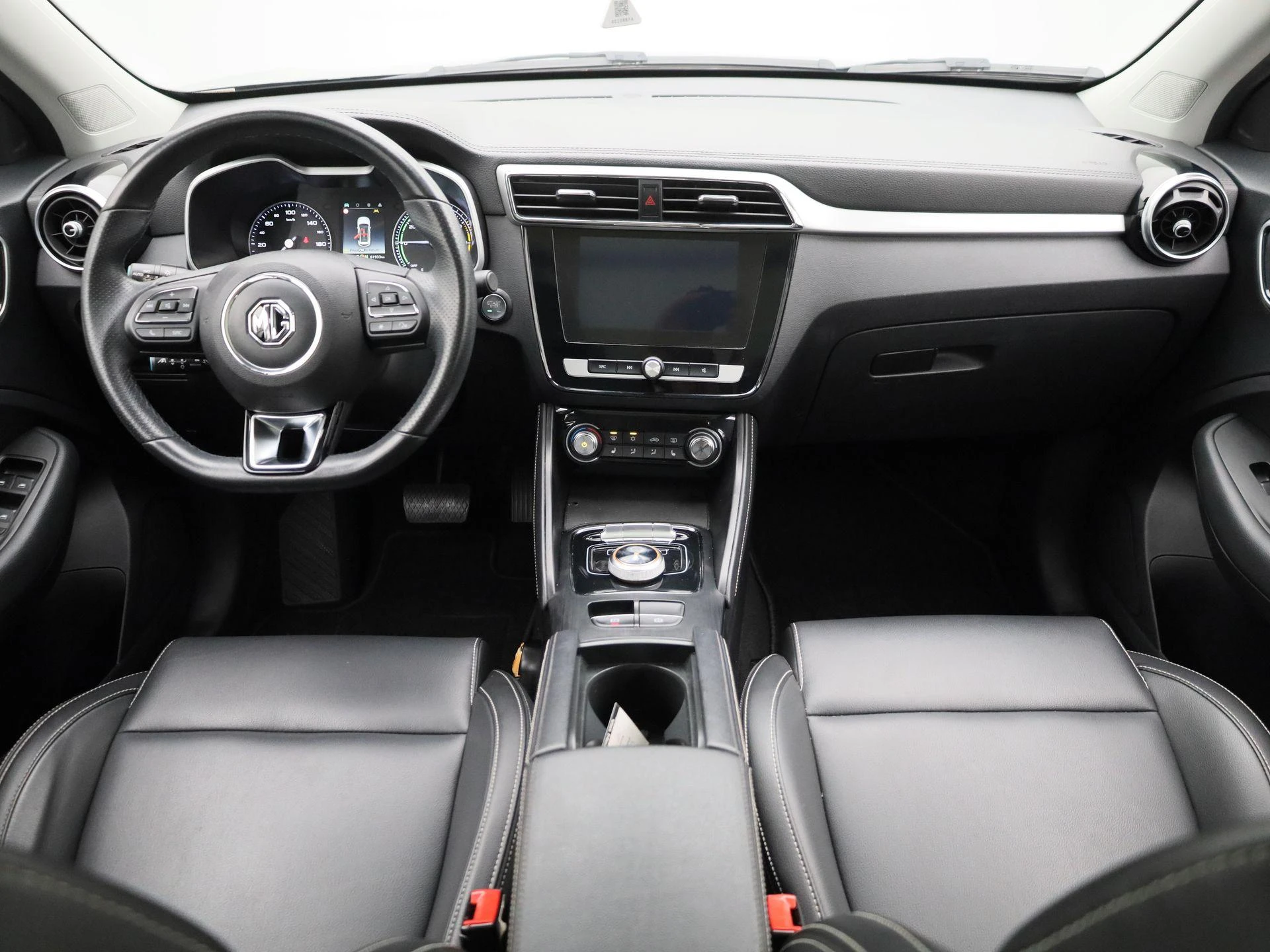 MG-ZS EV-image-8