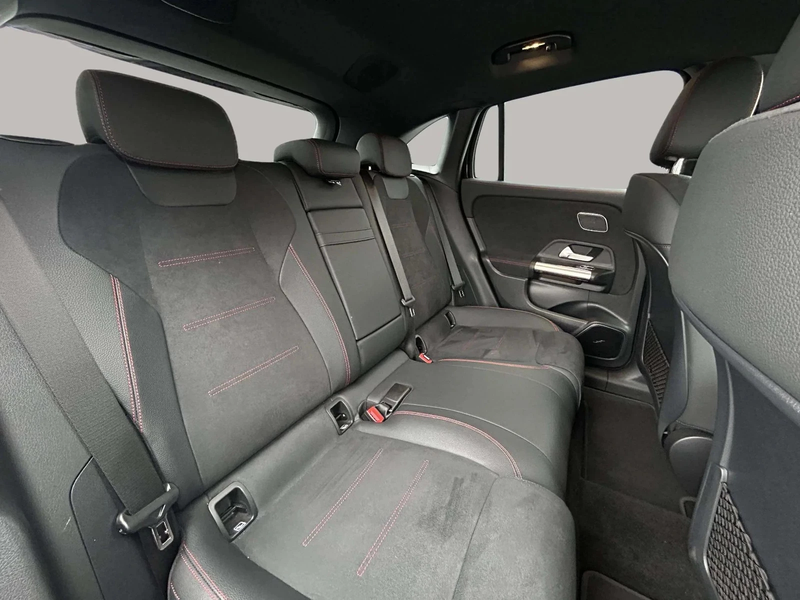 Mercedes-Benz-EQA-image-15