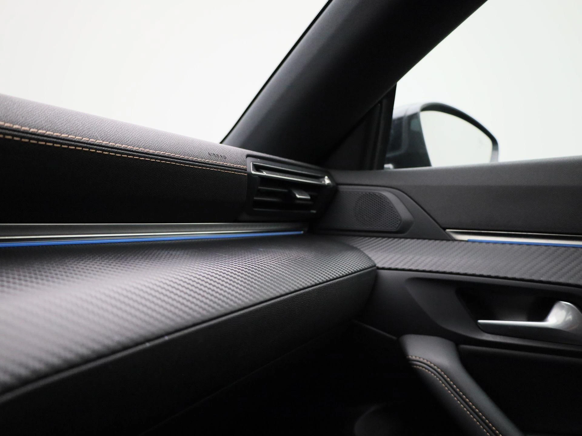 Peugeot-508-image-32