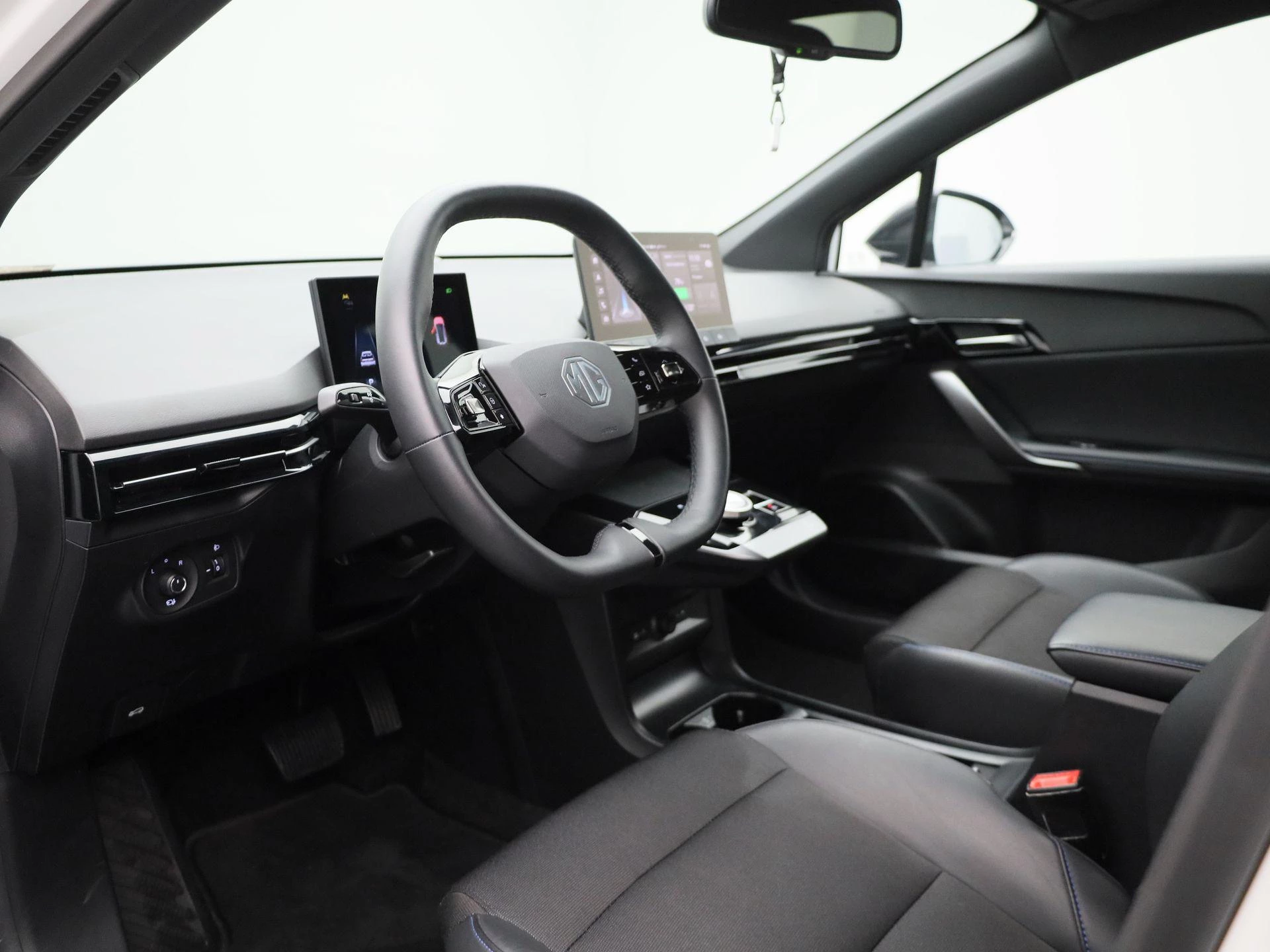 MG MG4 Long Range 64 kWh Luxury