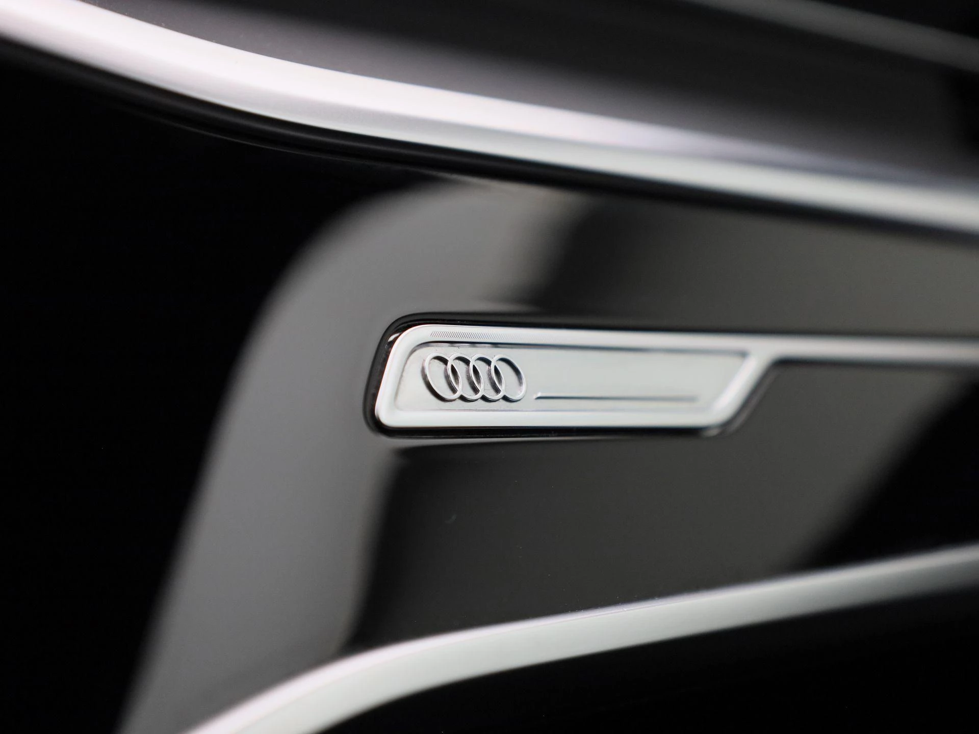 Audi A6 Avant 40 TFSI Advanced edition