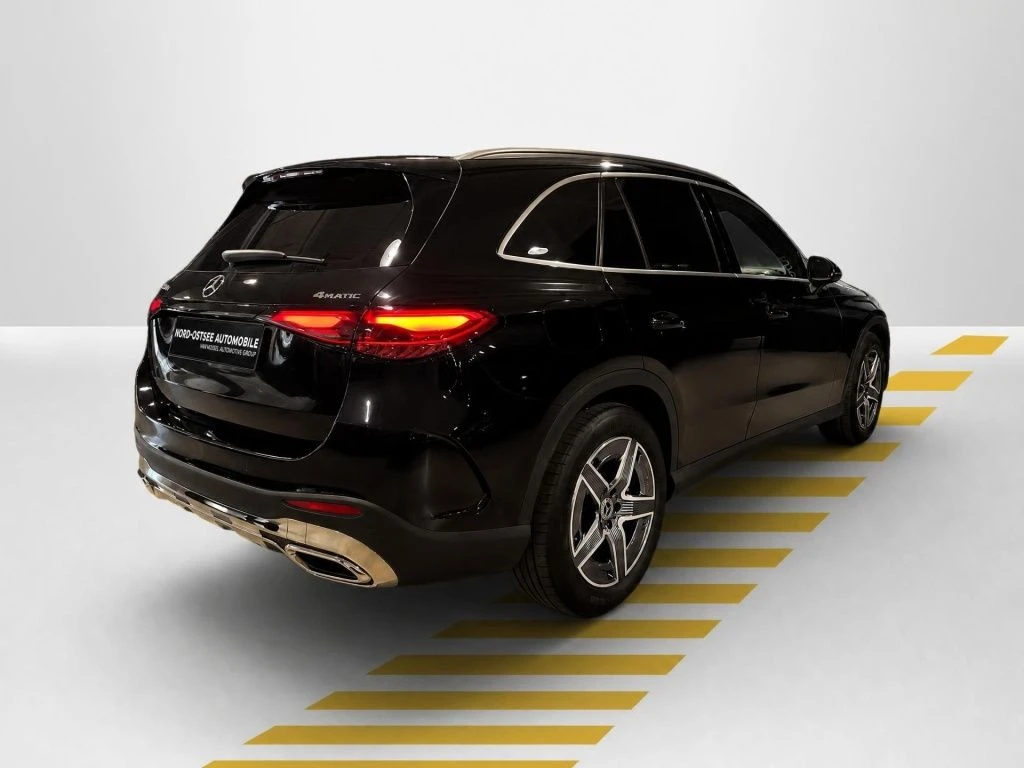 Mercedes-Benz-GLC 300 d-image-14