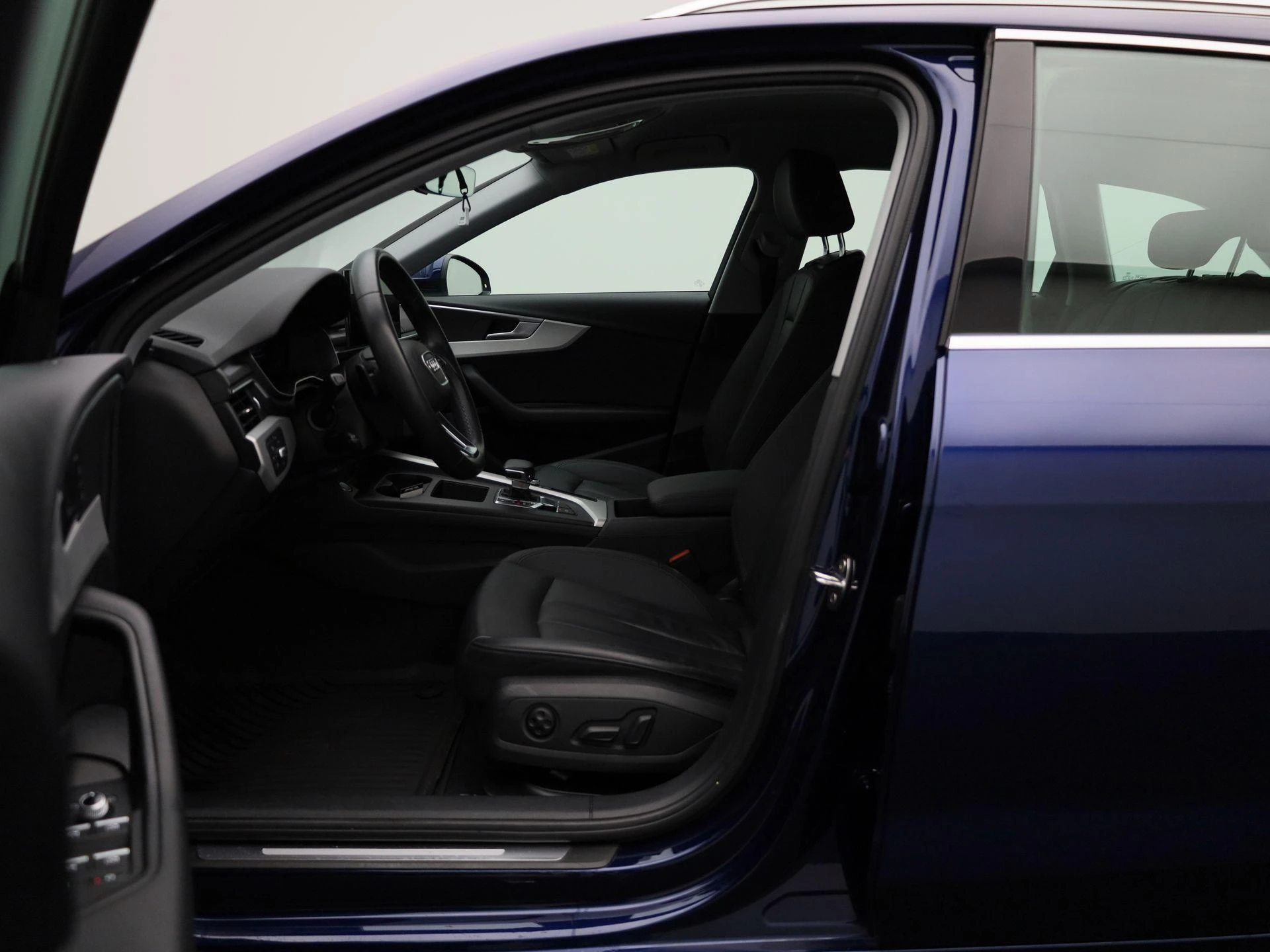 Audi-A4-image-9