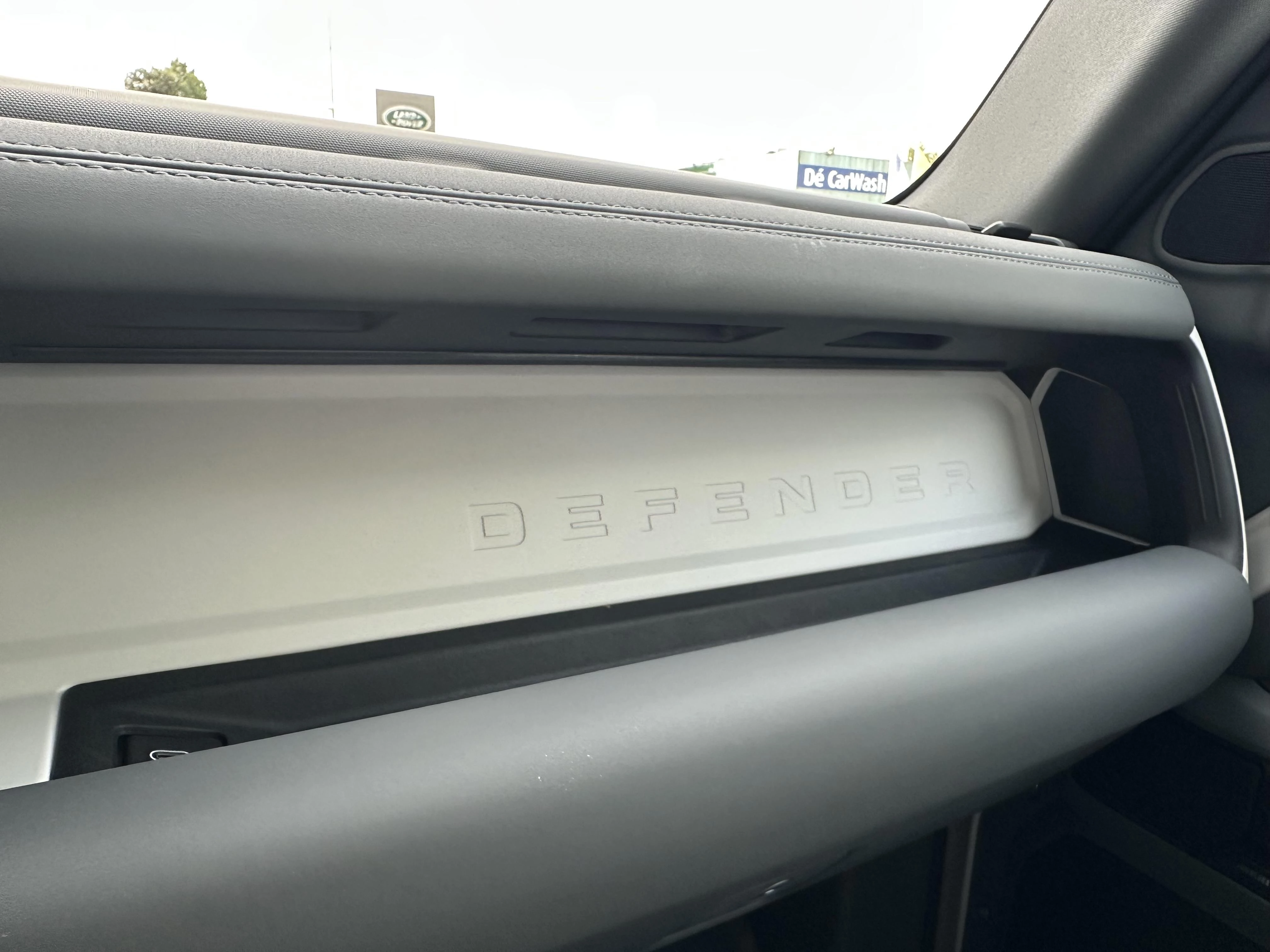 Land Rover-Defender-image-26