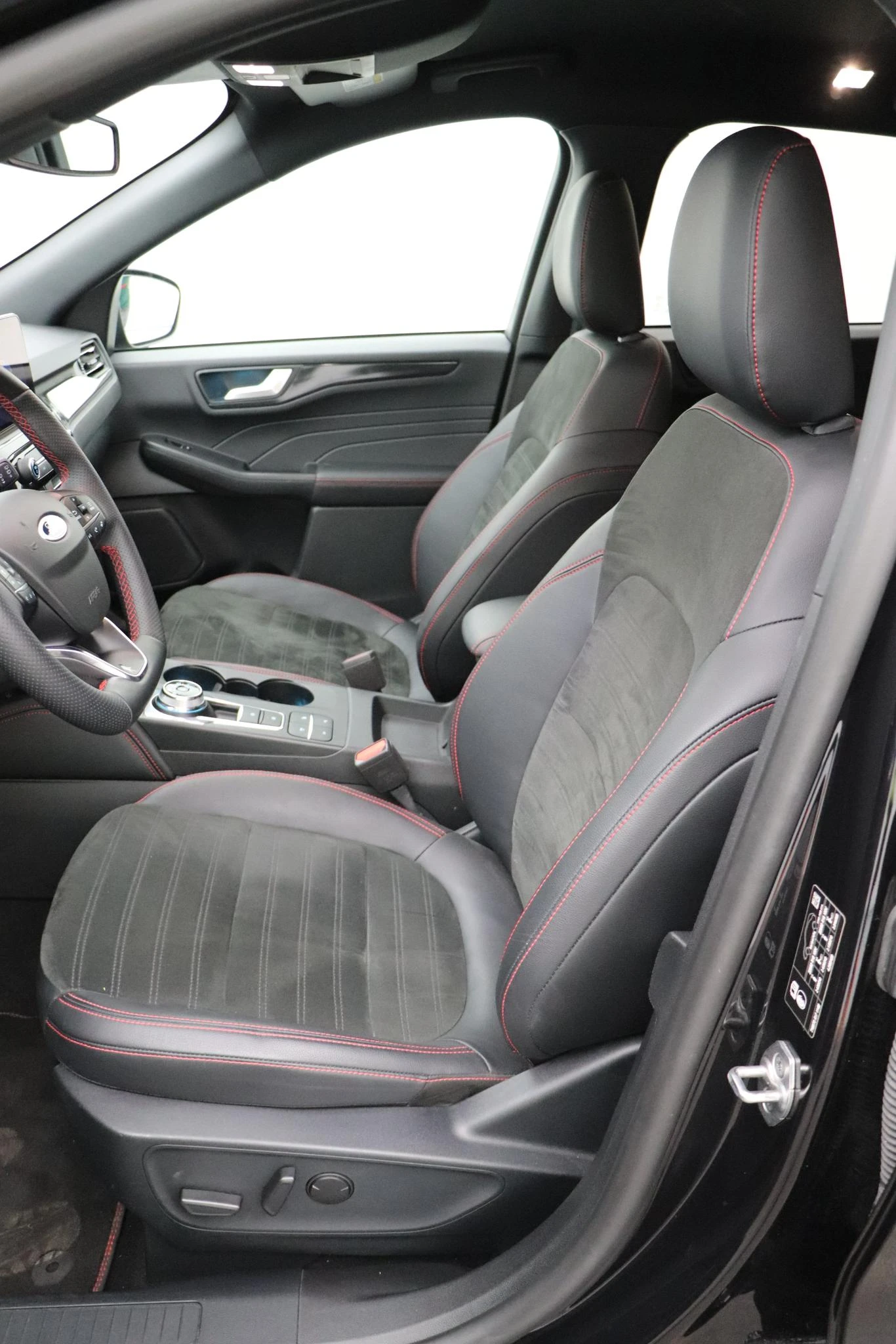 Ford-Kuga-image-13