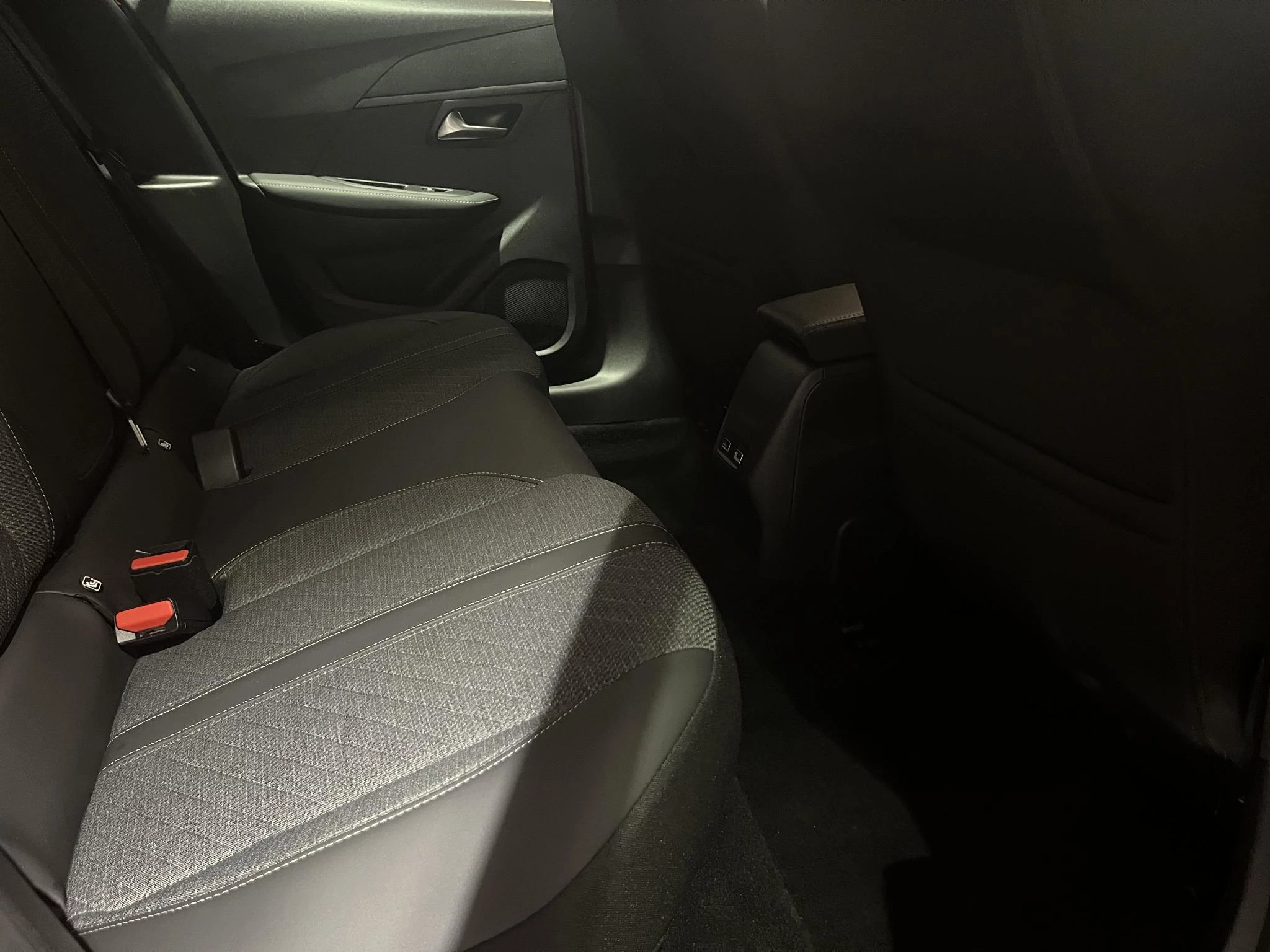 Peugeot-208-image-21