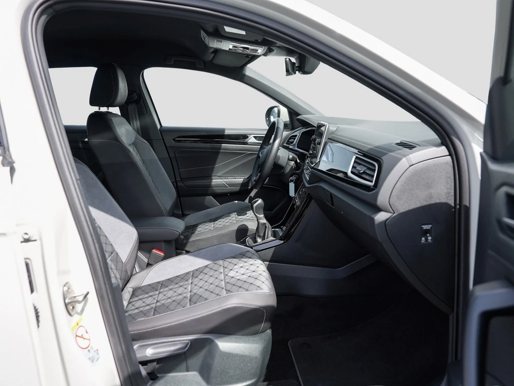 Volkswagen-T-Roc-image-6