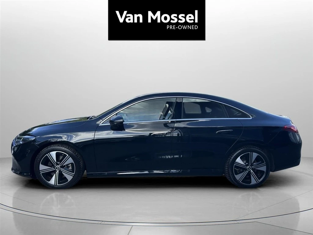 Mercedes-Benz-CLA-image-7