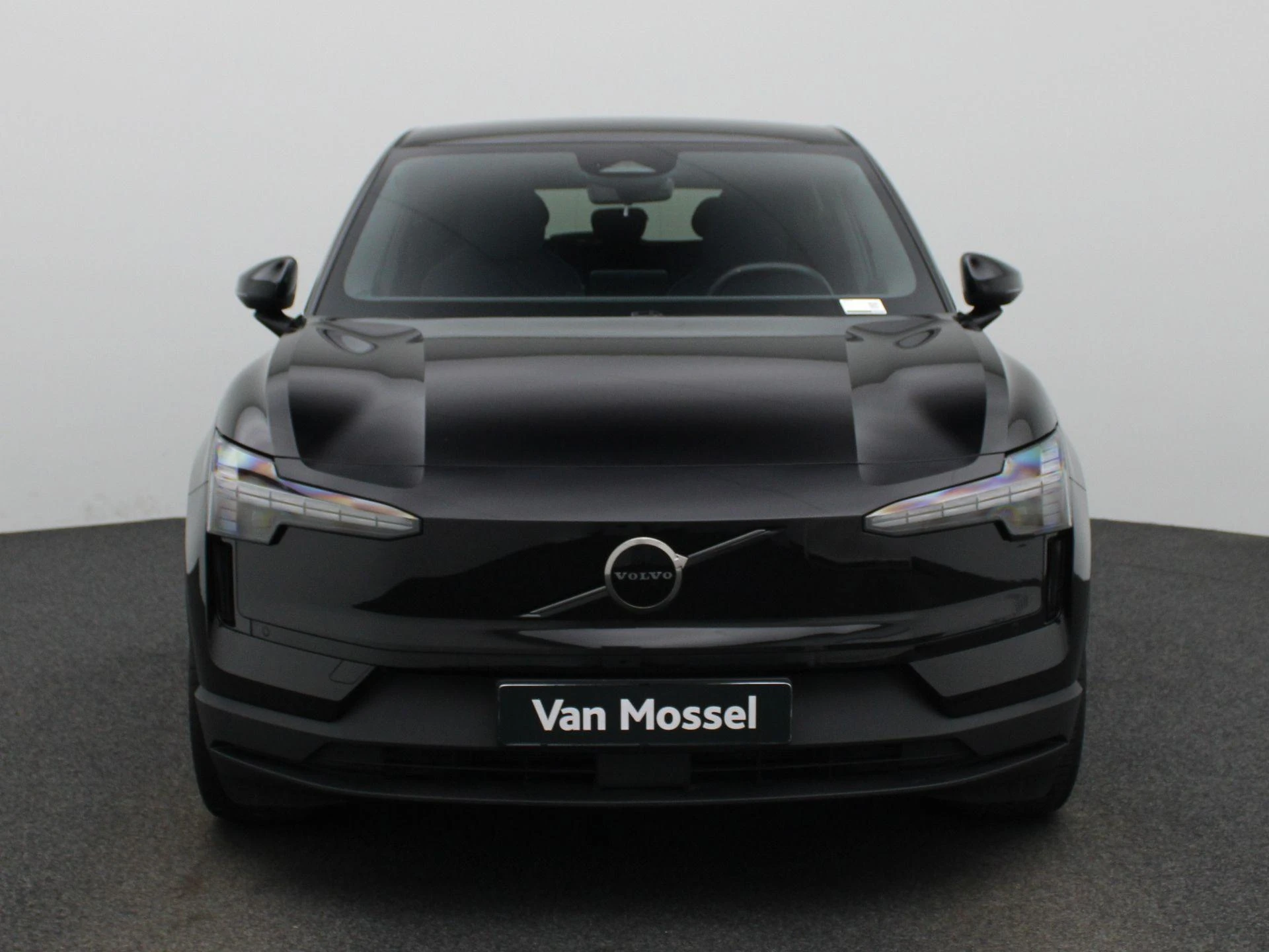 Volvo-EX30-image-2