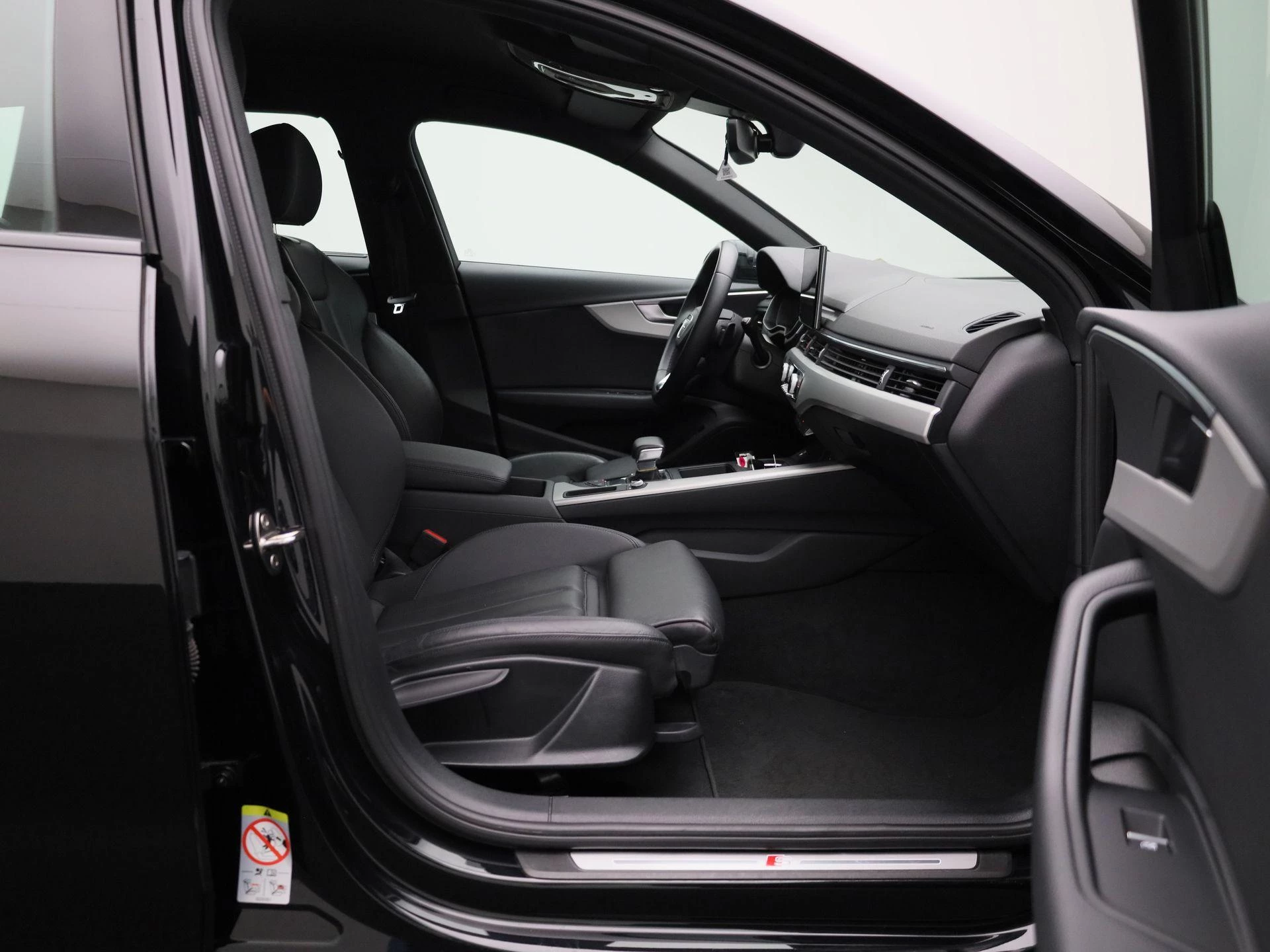 Audi A4 Avant 2.0 35 TFSi 110kW S Line Business