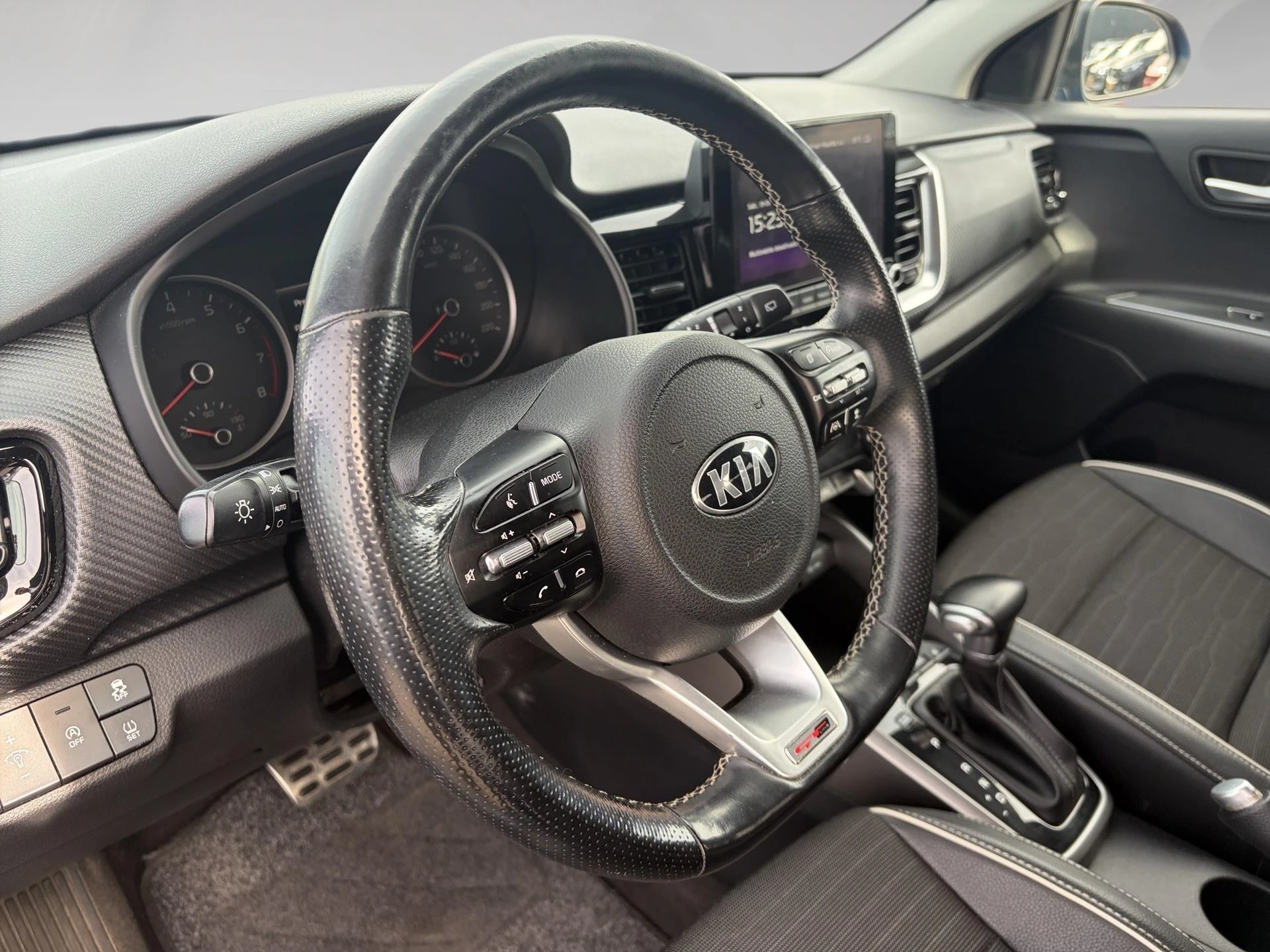 Kia-Stonic-image-4