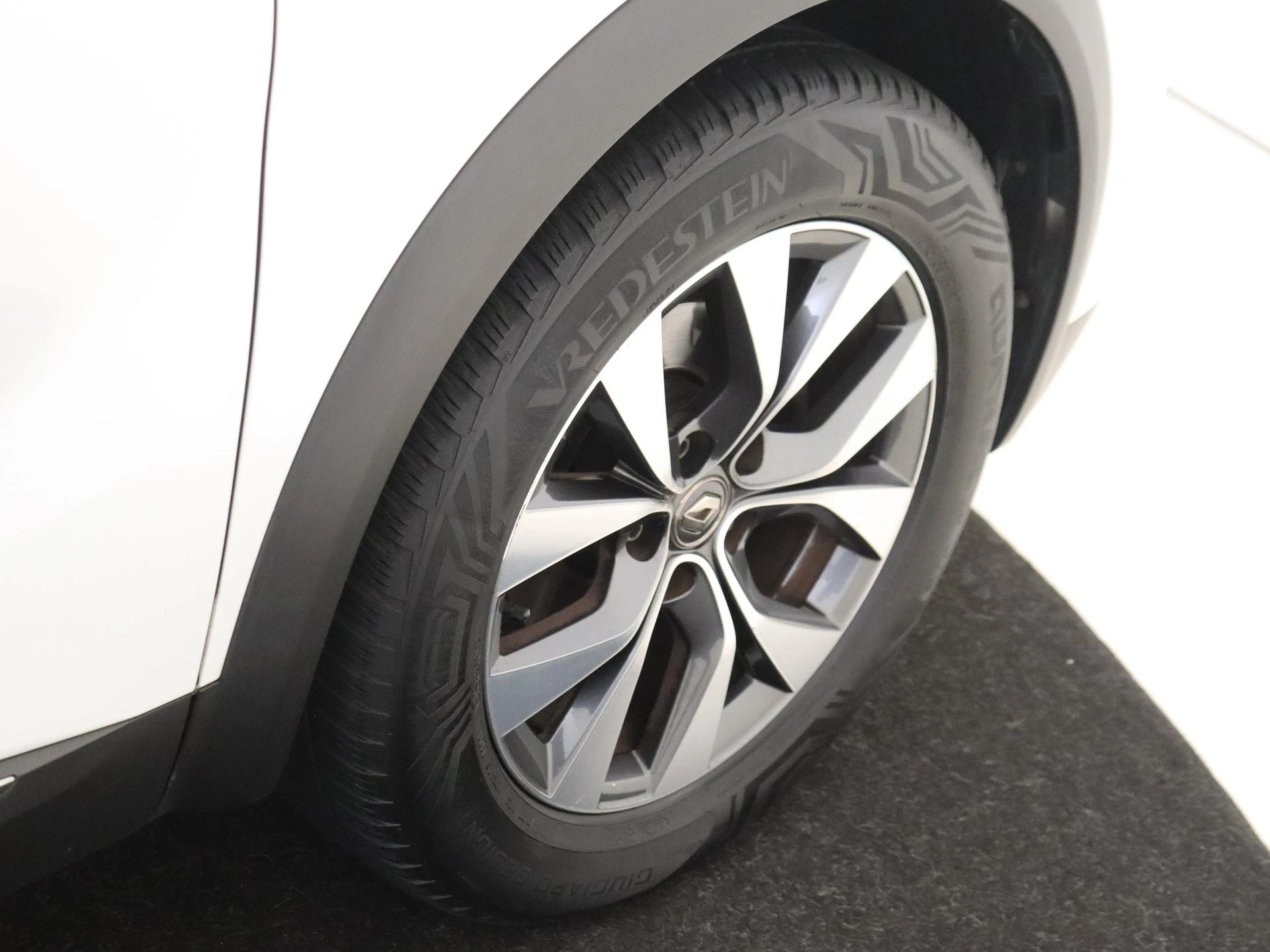 Renault-Captur-image-26