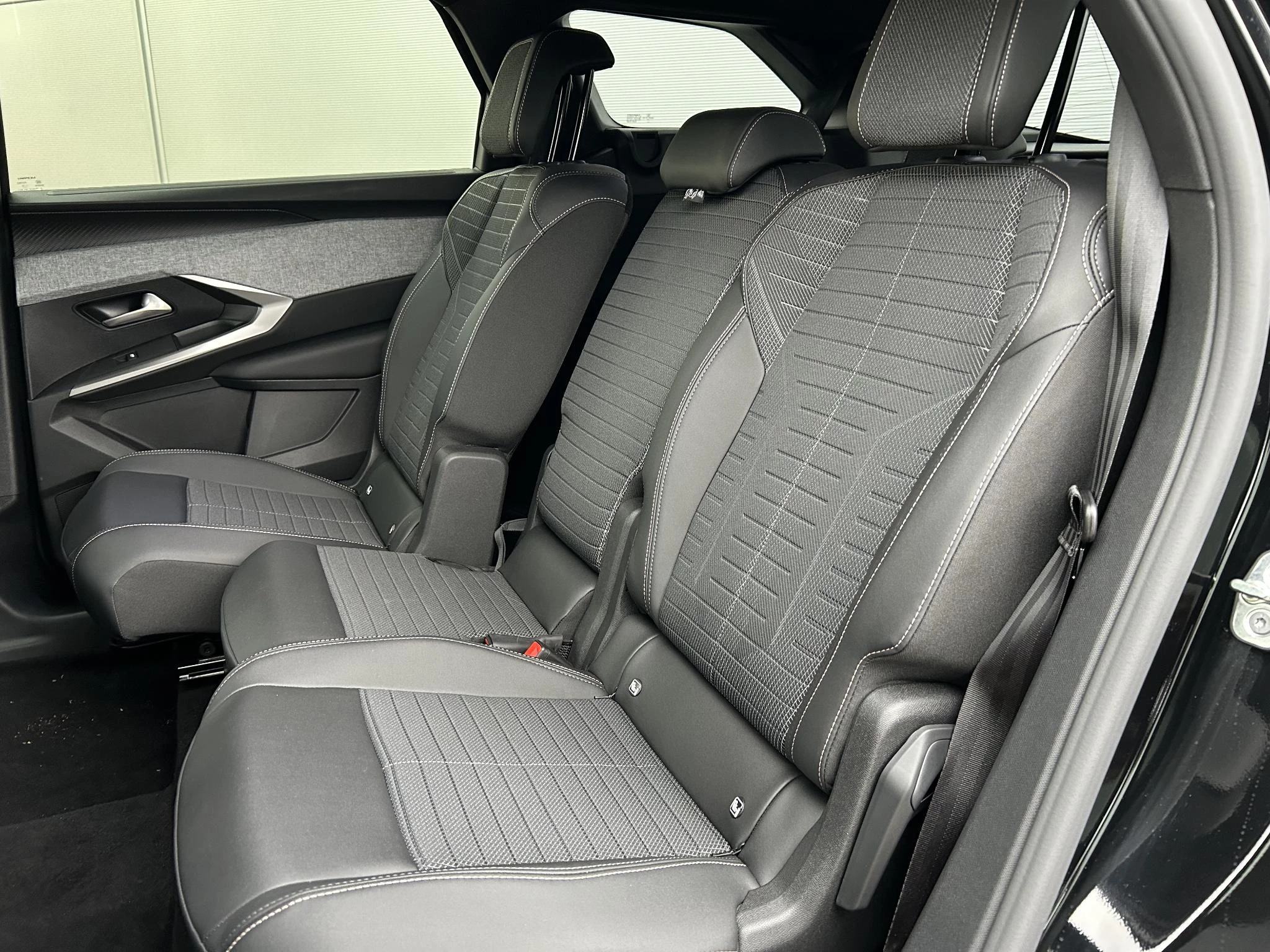 Peugeot 5008 1.2 Hybrid 136 Allure