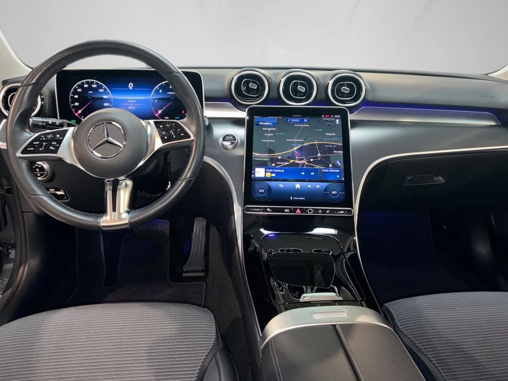 Mercedes-Benz-C-Klasse 200 d-image-10
