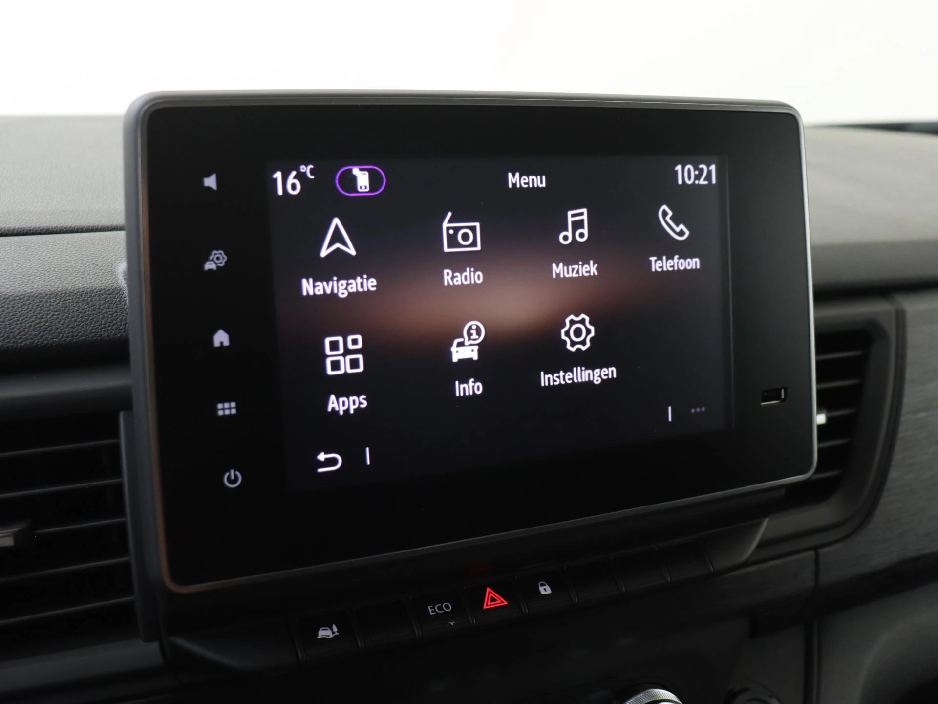 Renault-Trafic-image-19