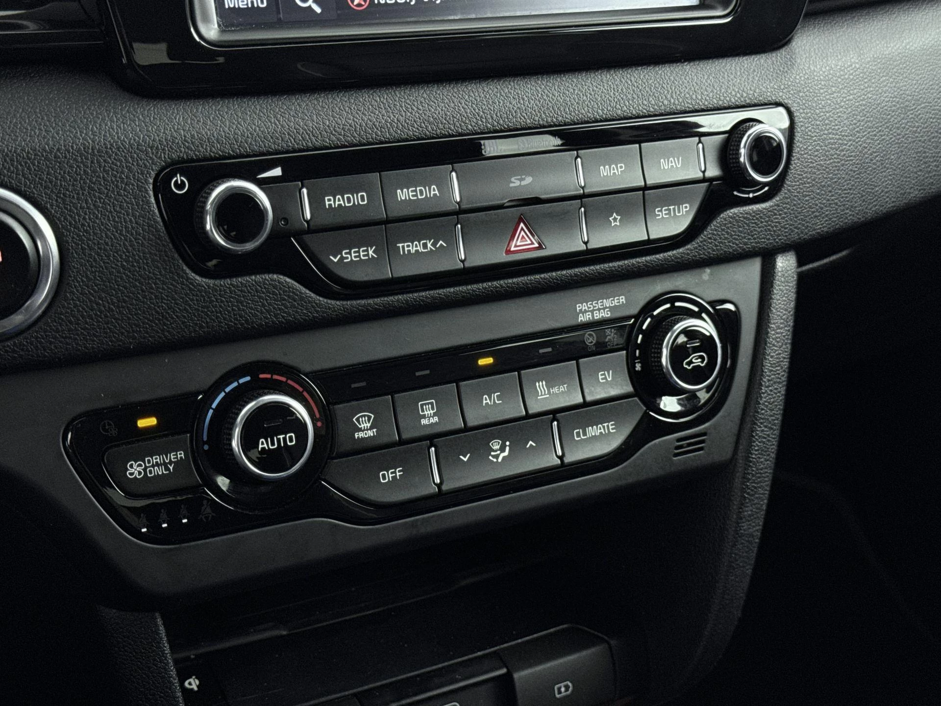 Kia-e-Niro-image-23