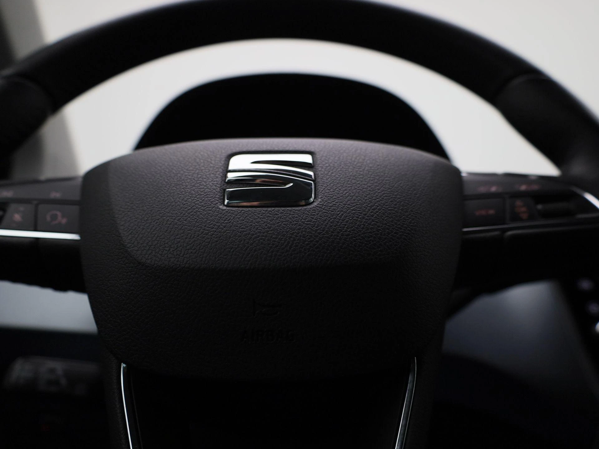 SEAT-Arona-image-28