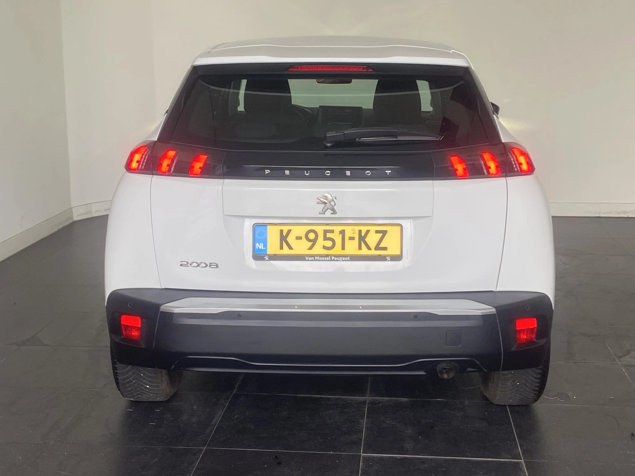 Peugeot-2008-image-3