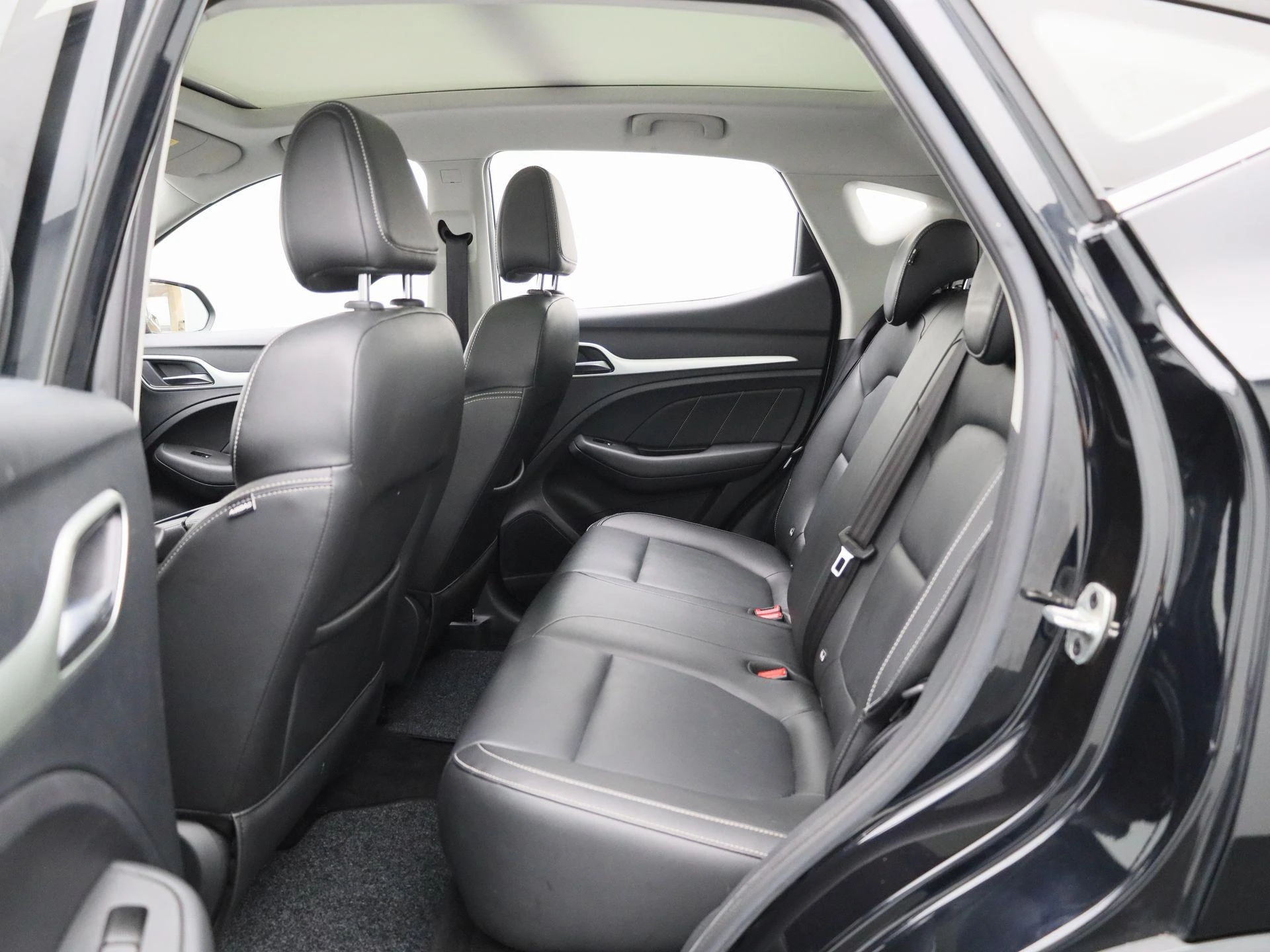 MG-ZS EV-image-9