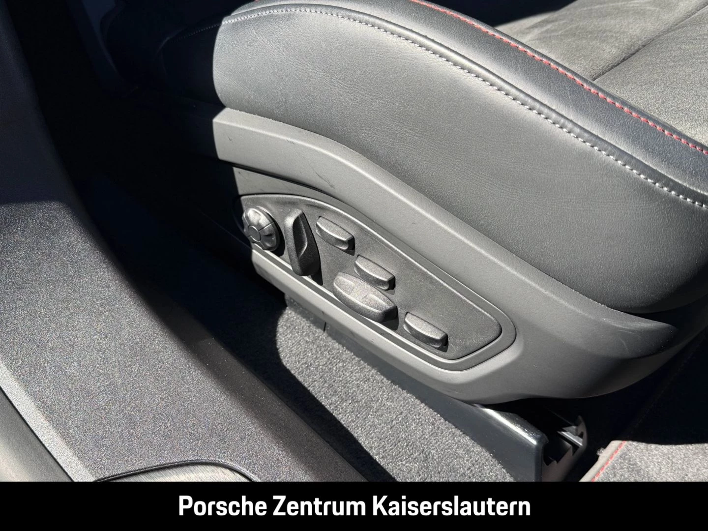 Porsche Taycan GTS HA-Lenkung InnoDrive Head-Up BOSE gts