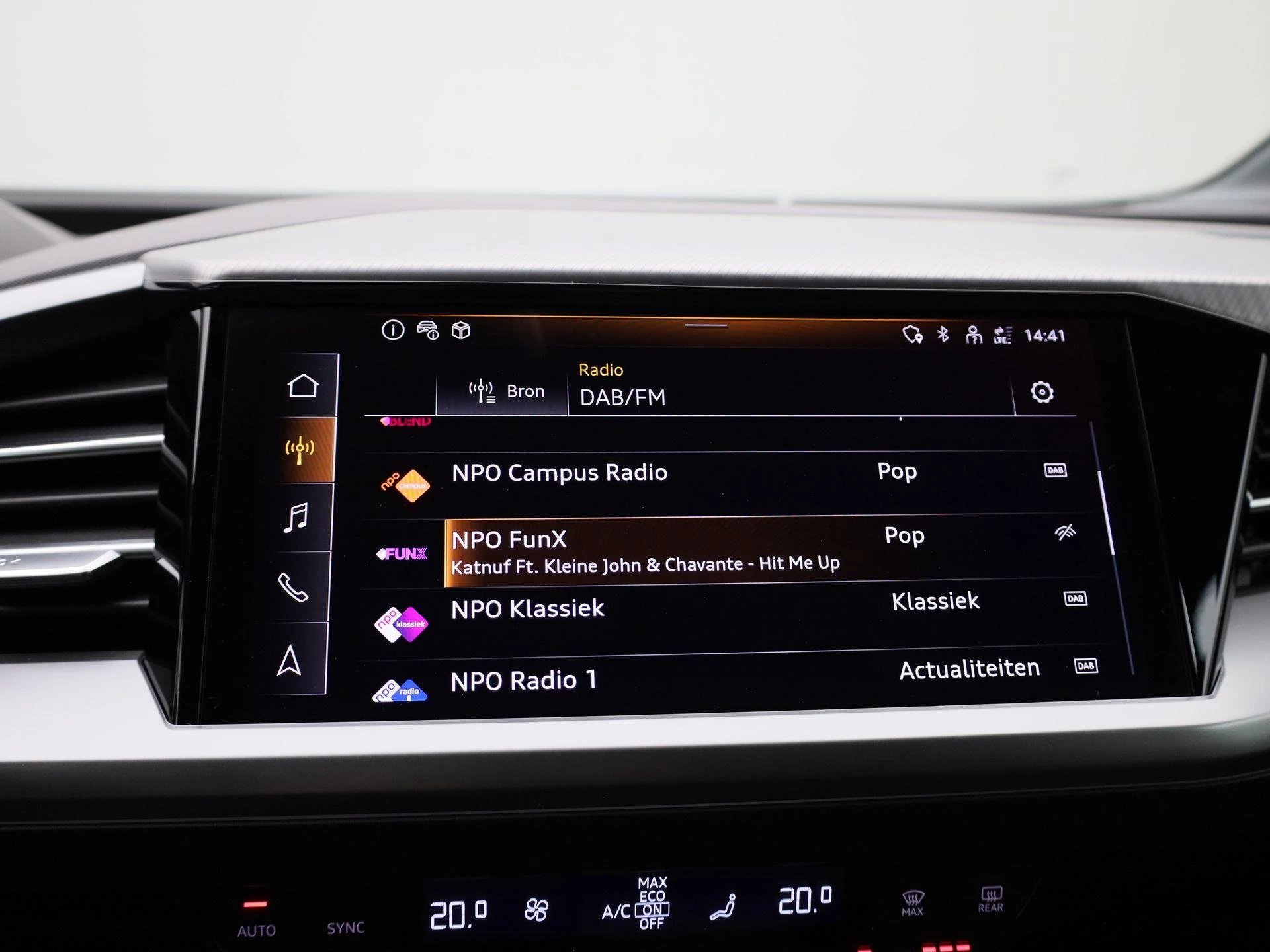 Audi-Q4 e-tron-image-21