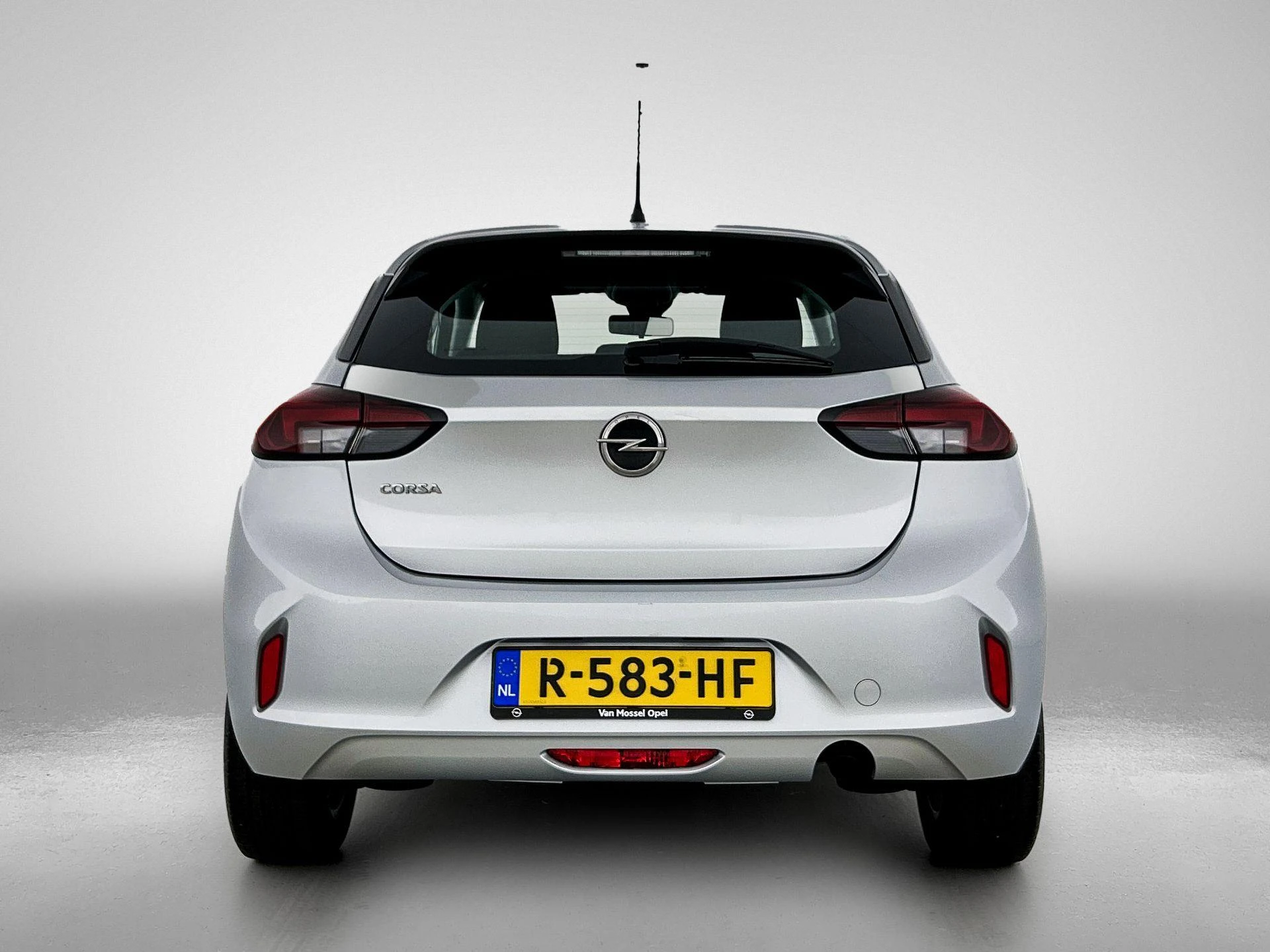 Opel-Corsa-image-2