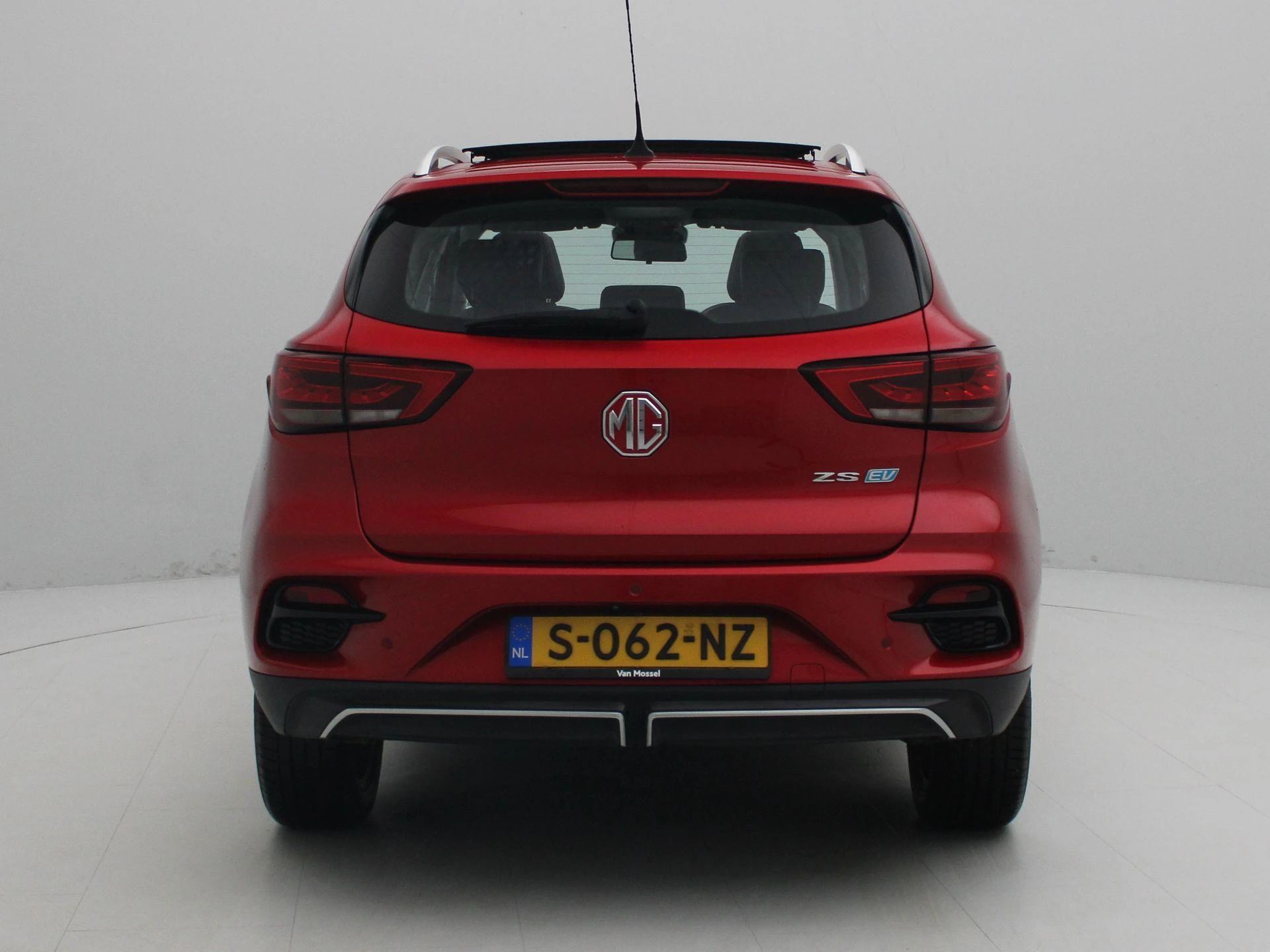 MG-ZS EV-image-5