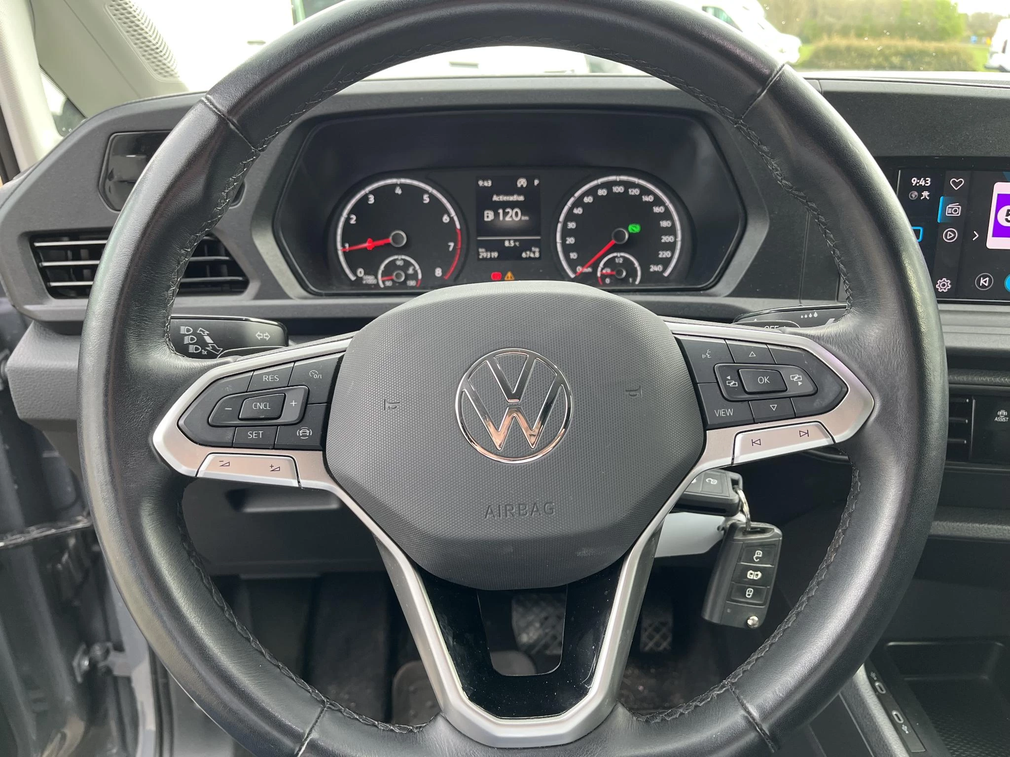 Volkswagen-Caddy-image-3