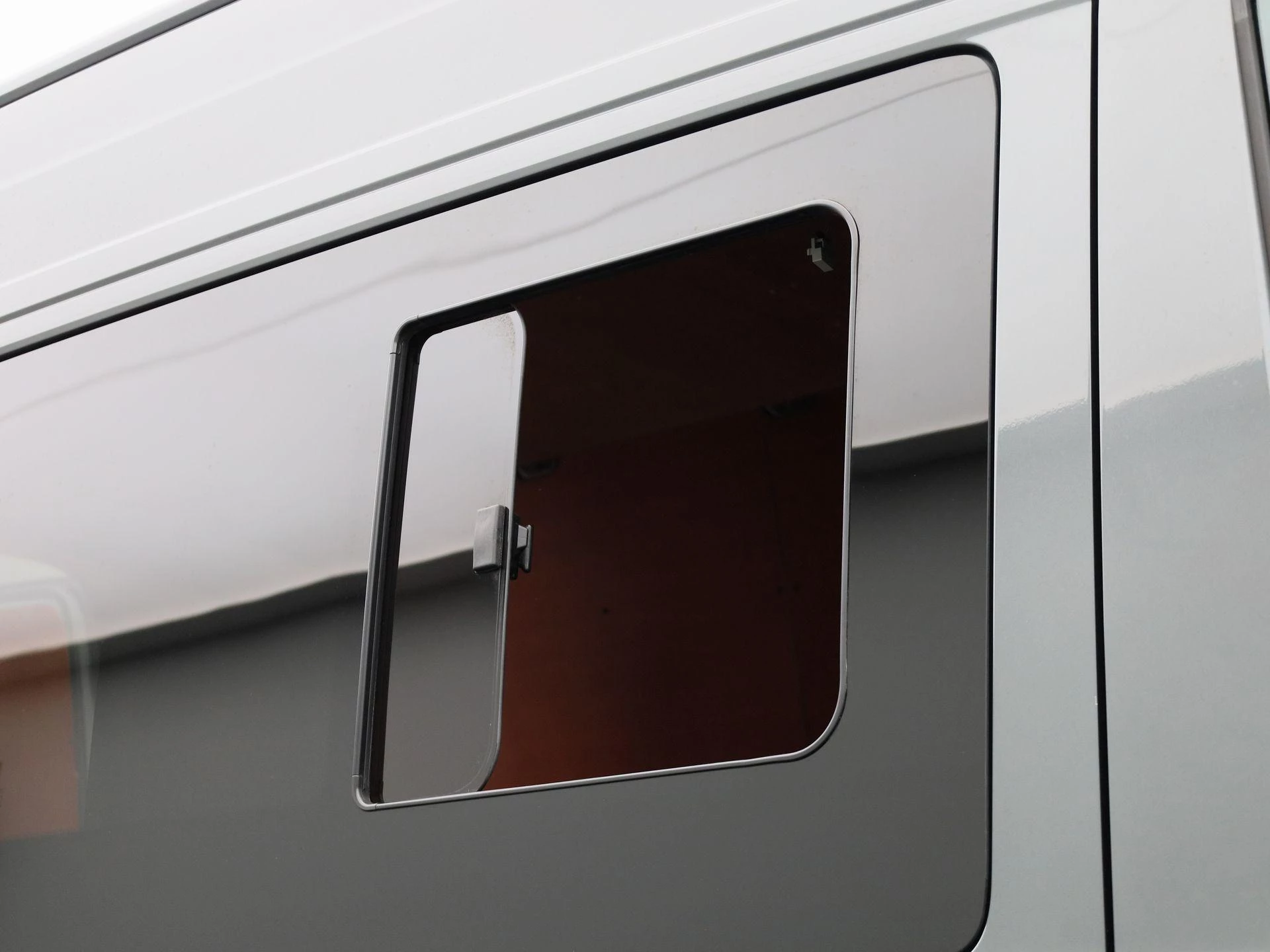 Volkswagen-Crafter-image-18