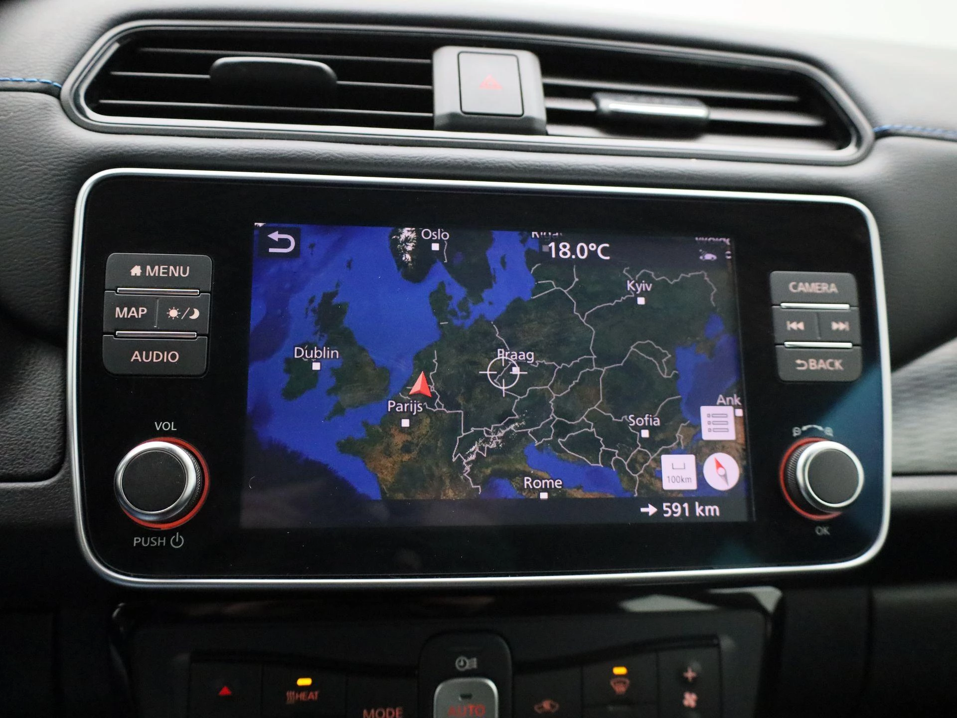 Nissan-Leaf-image-17