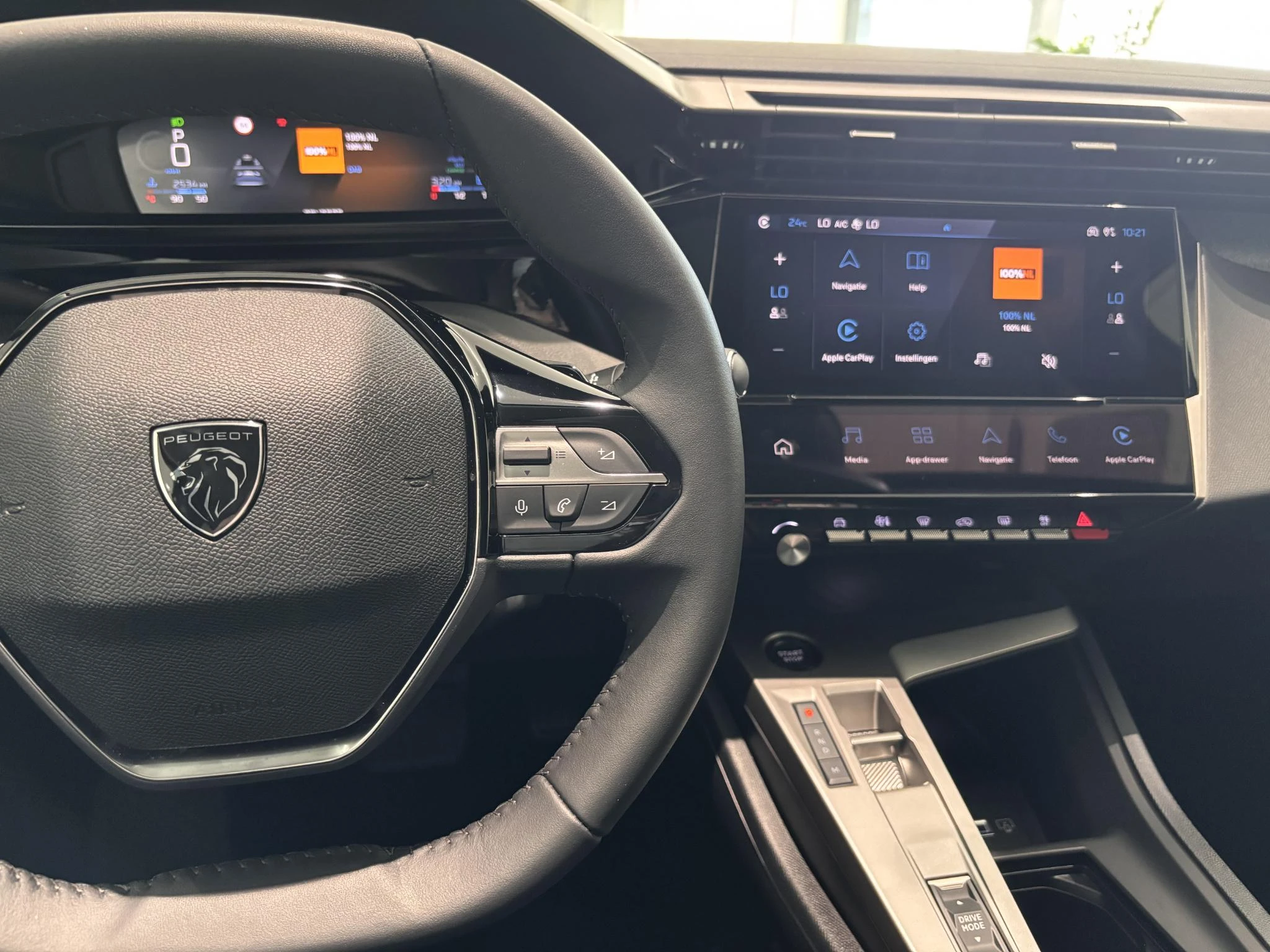 Peugeot 408 1.2 Allure Hybrid 145