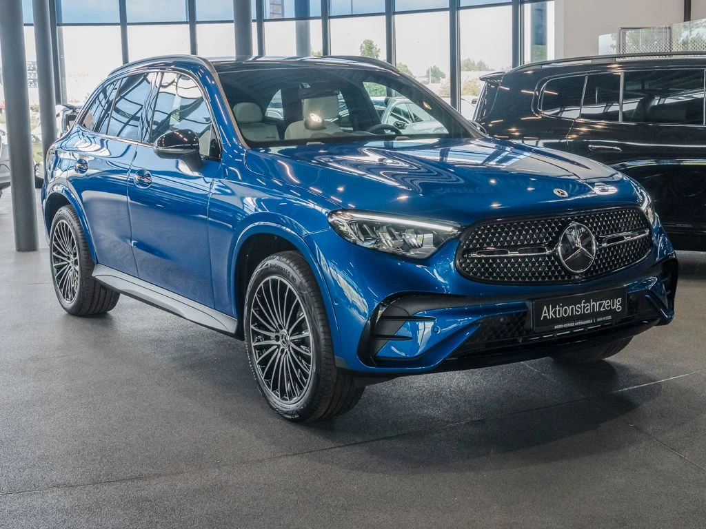 Mercedes-Benz-GLC 300 de-image-3