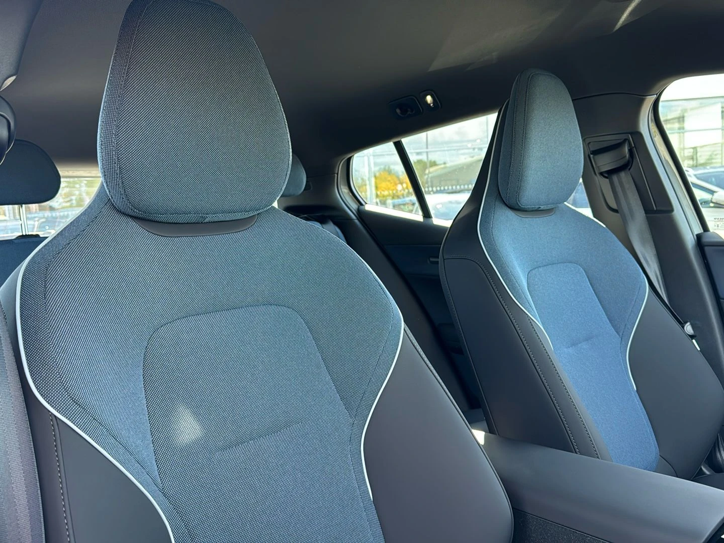 Volvo-EX30-image-16
