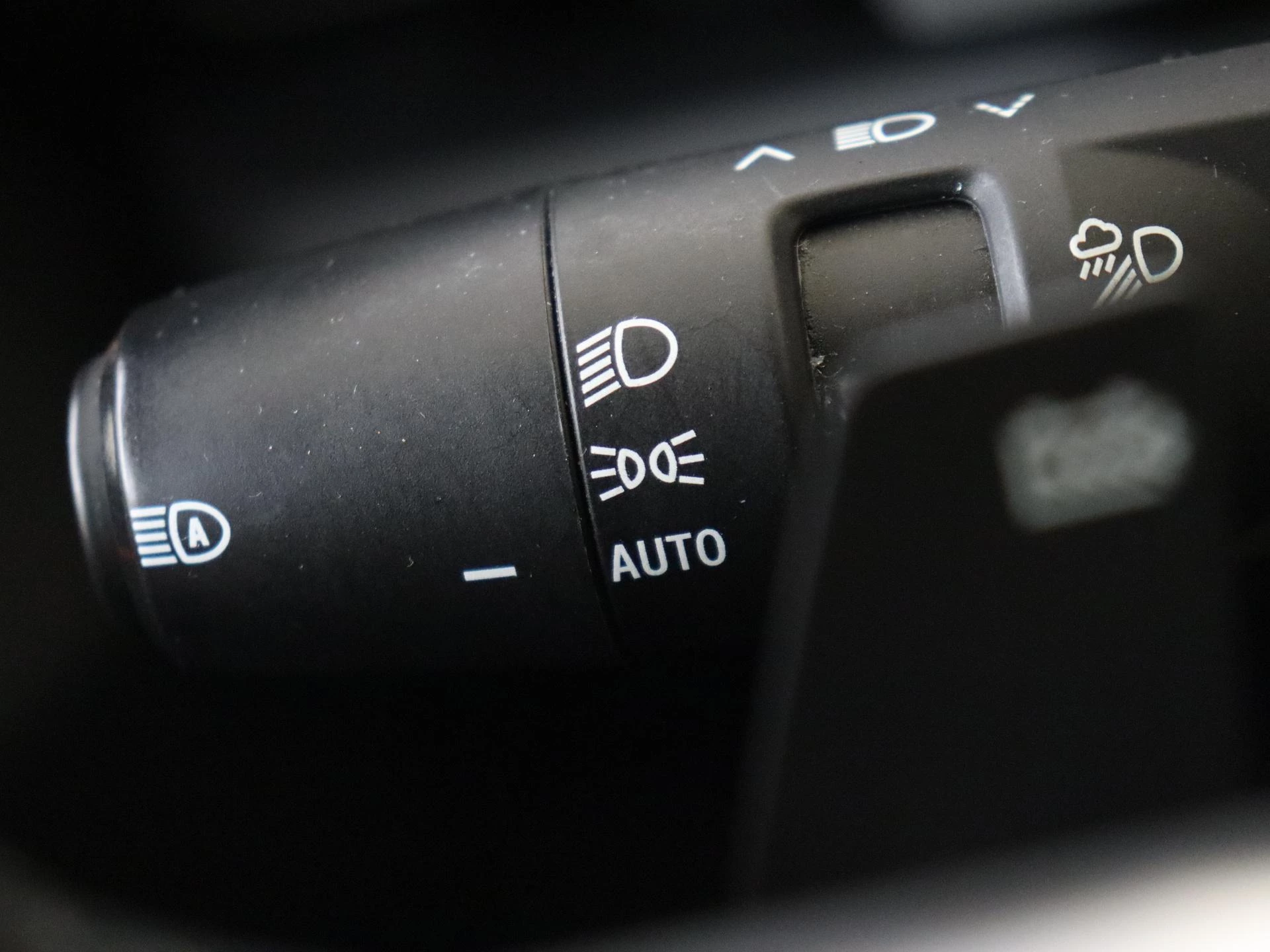 Renault-Megane E-Tech-image-21
