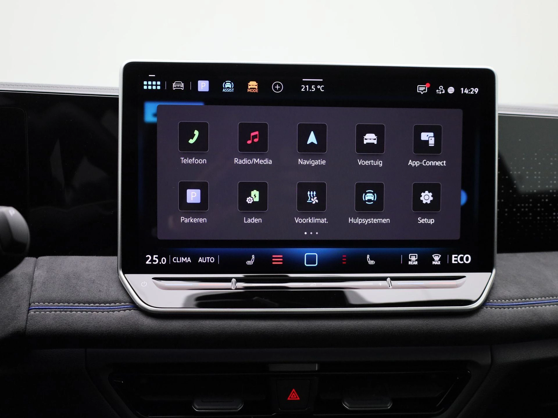Volkswagen-Tiguan-image-21