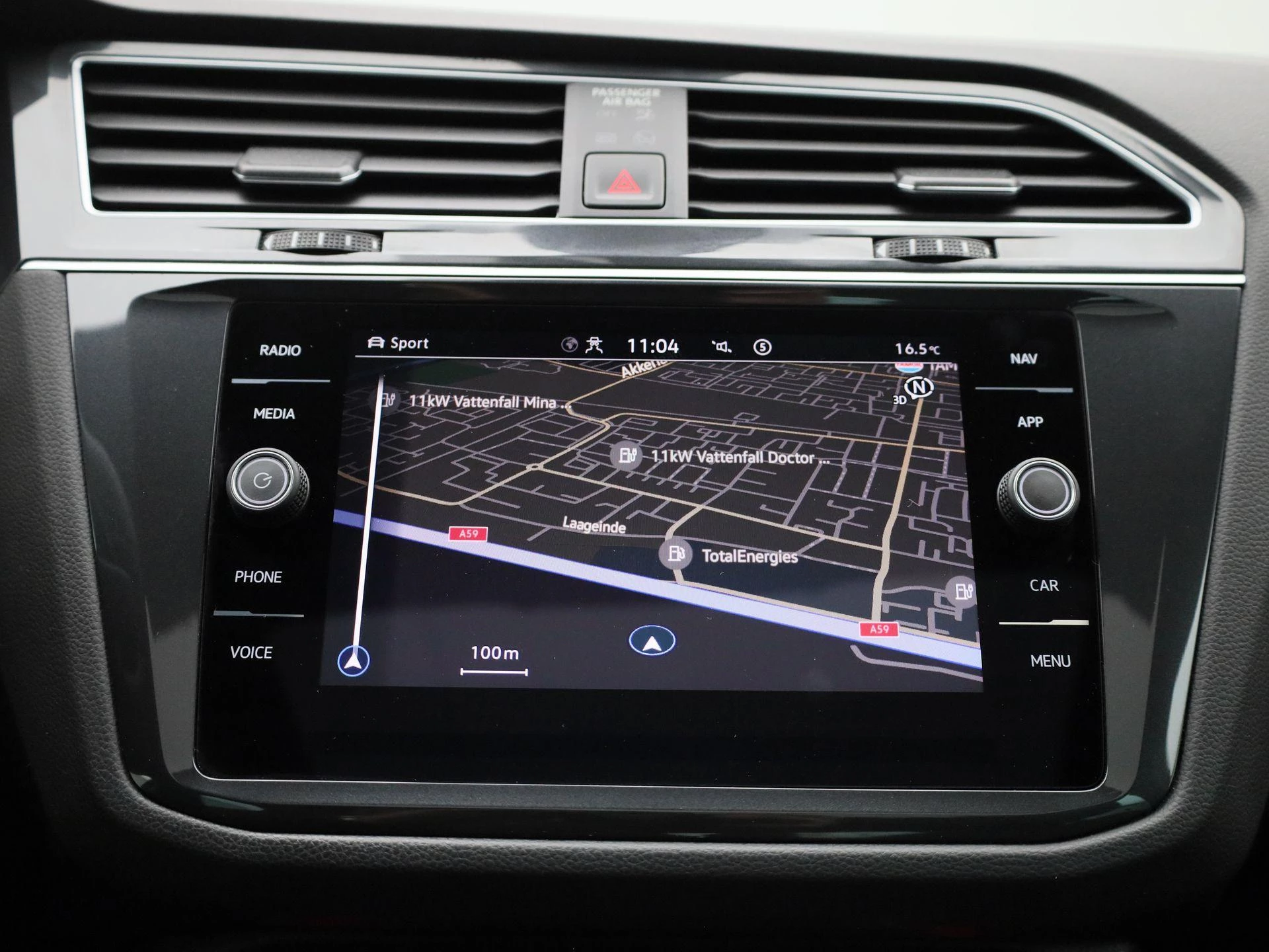 Volkswagen-Tiguan-image-16