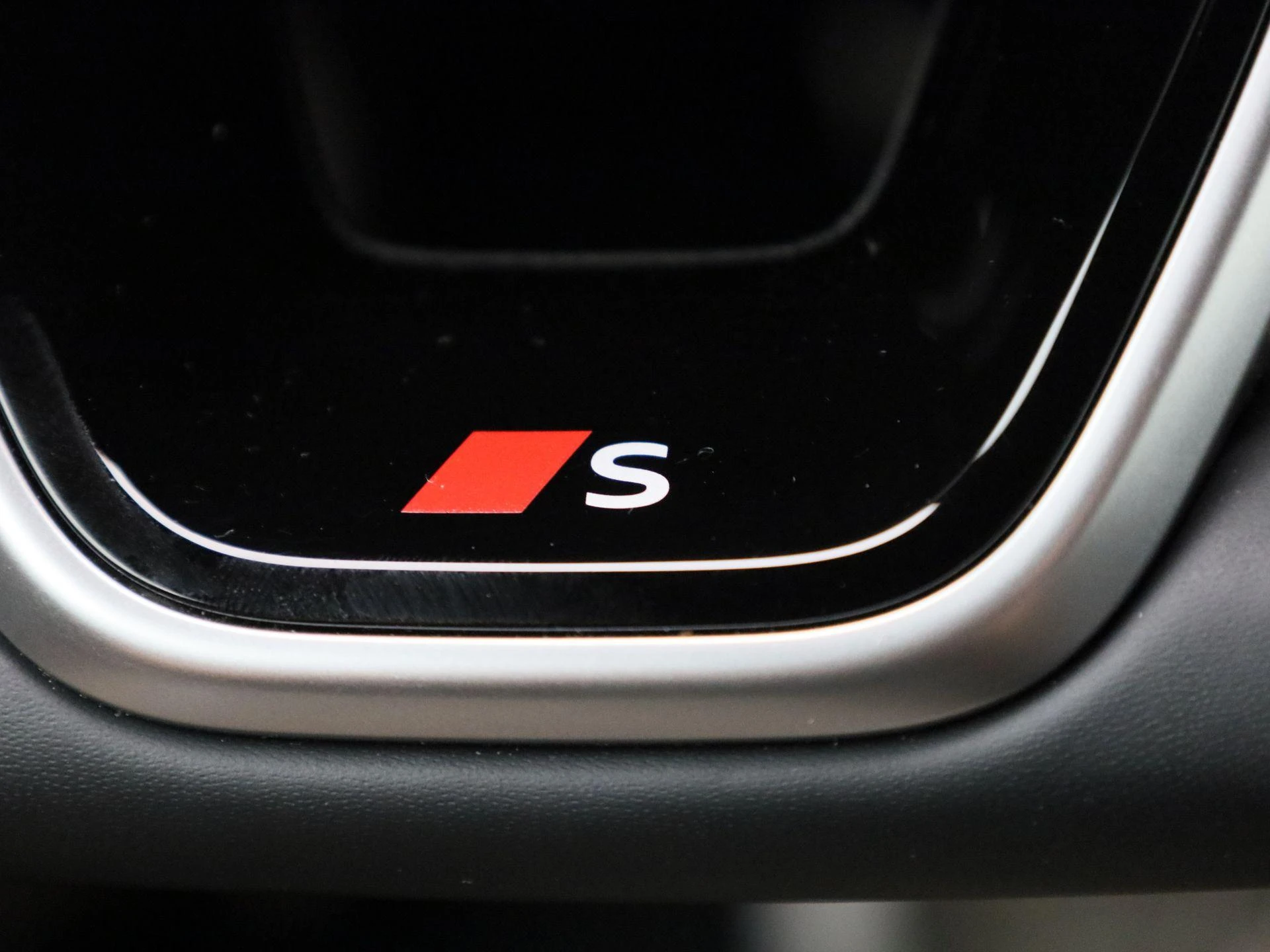Audi A5 Avant 2.0 e-hybrid quattro S edition Competition