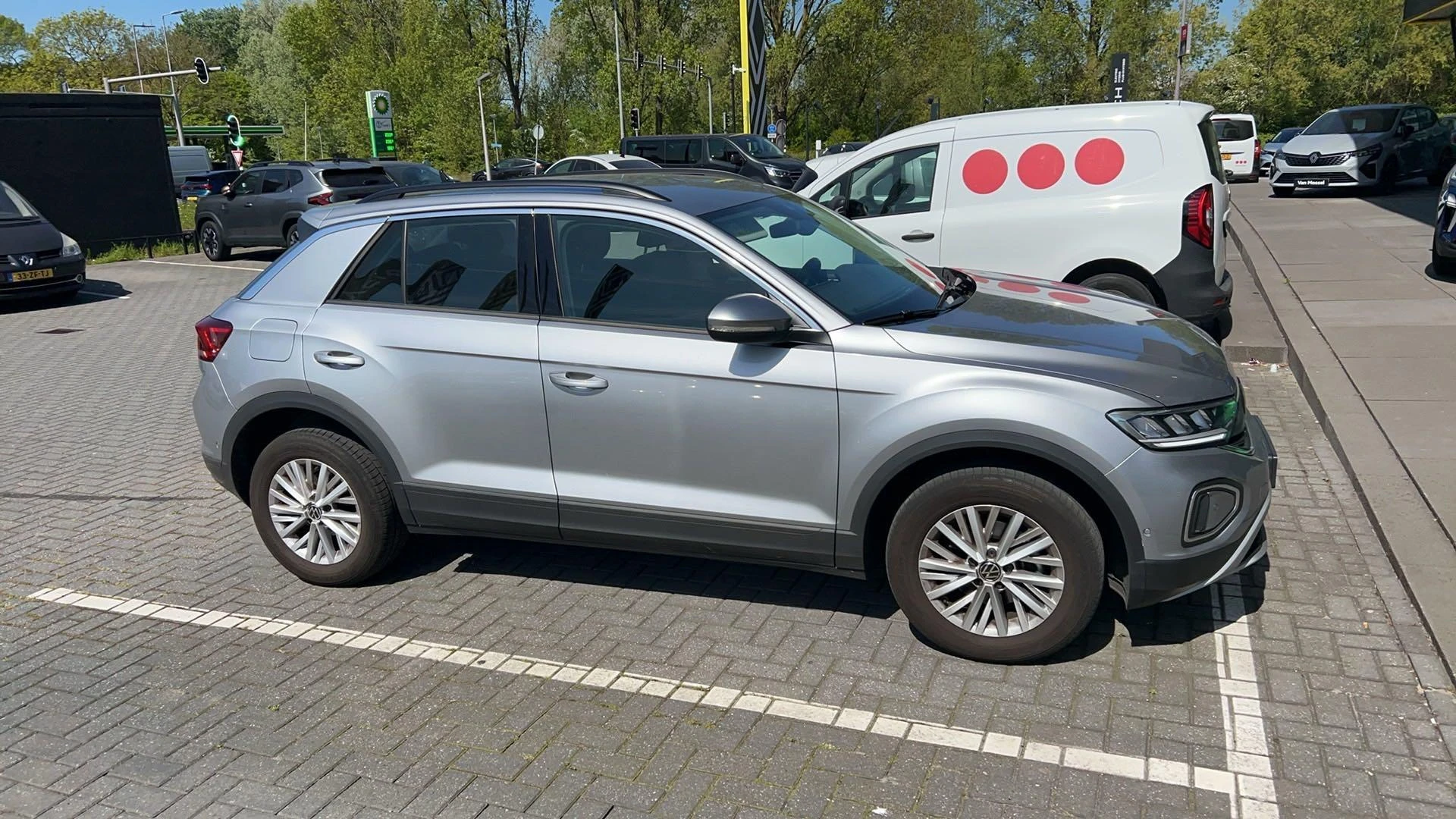 Volkswagen T-Roc 1.0 TSI Life | 110 PK |