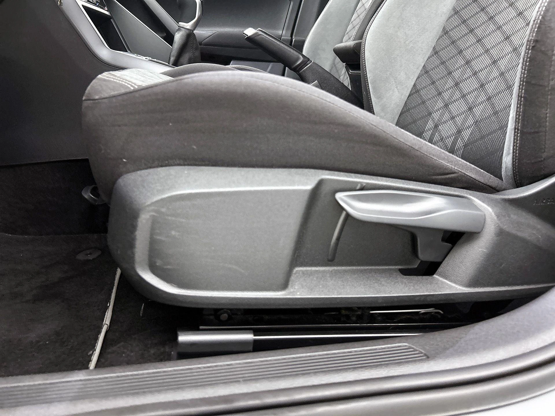 Volkswagen-Polo-image-20