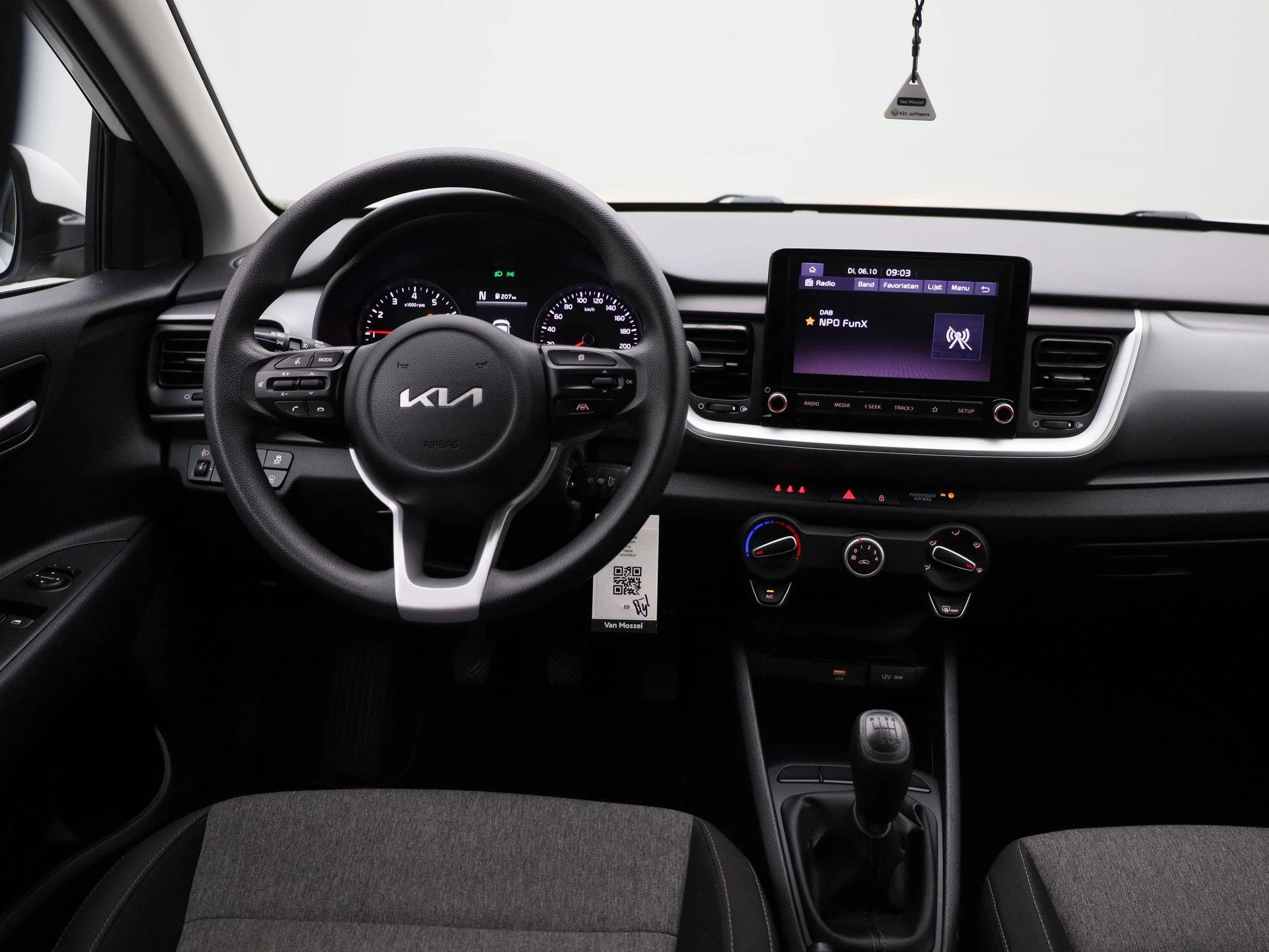 Kia-Stonic-image-6