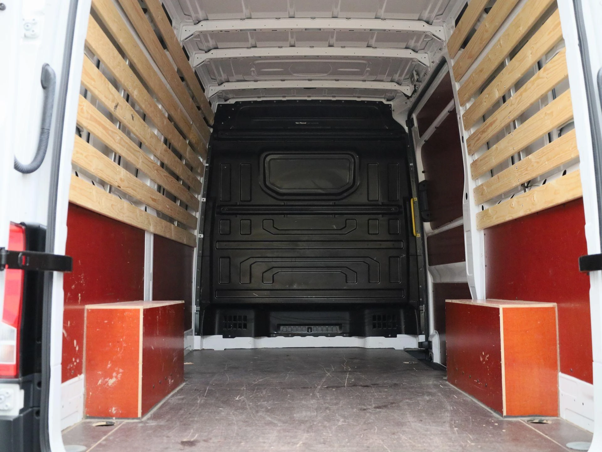 Volkswagen Crafter 2.0 TDI L3H3 Highline 140PK