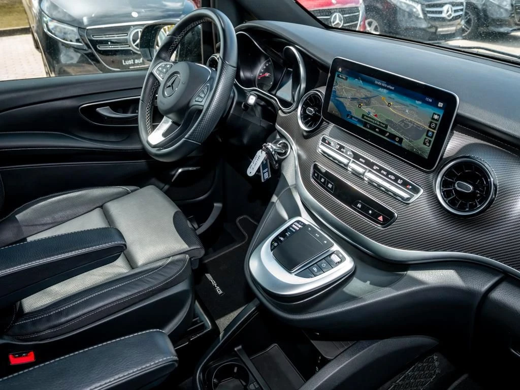 Mercedes-Benz-V-Klasse 300-image-8