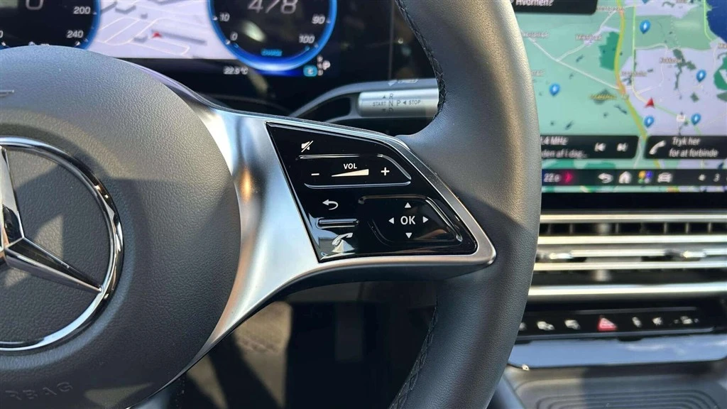 Mercedes-Benz-CLA-image-11