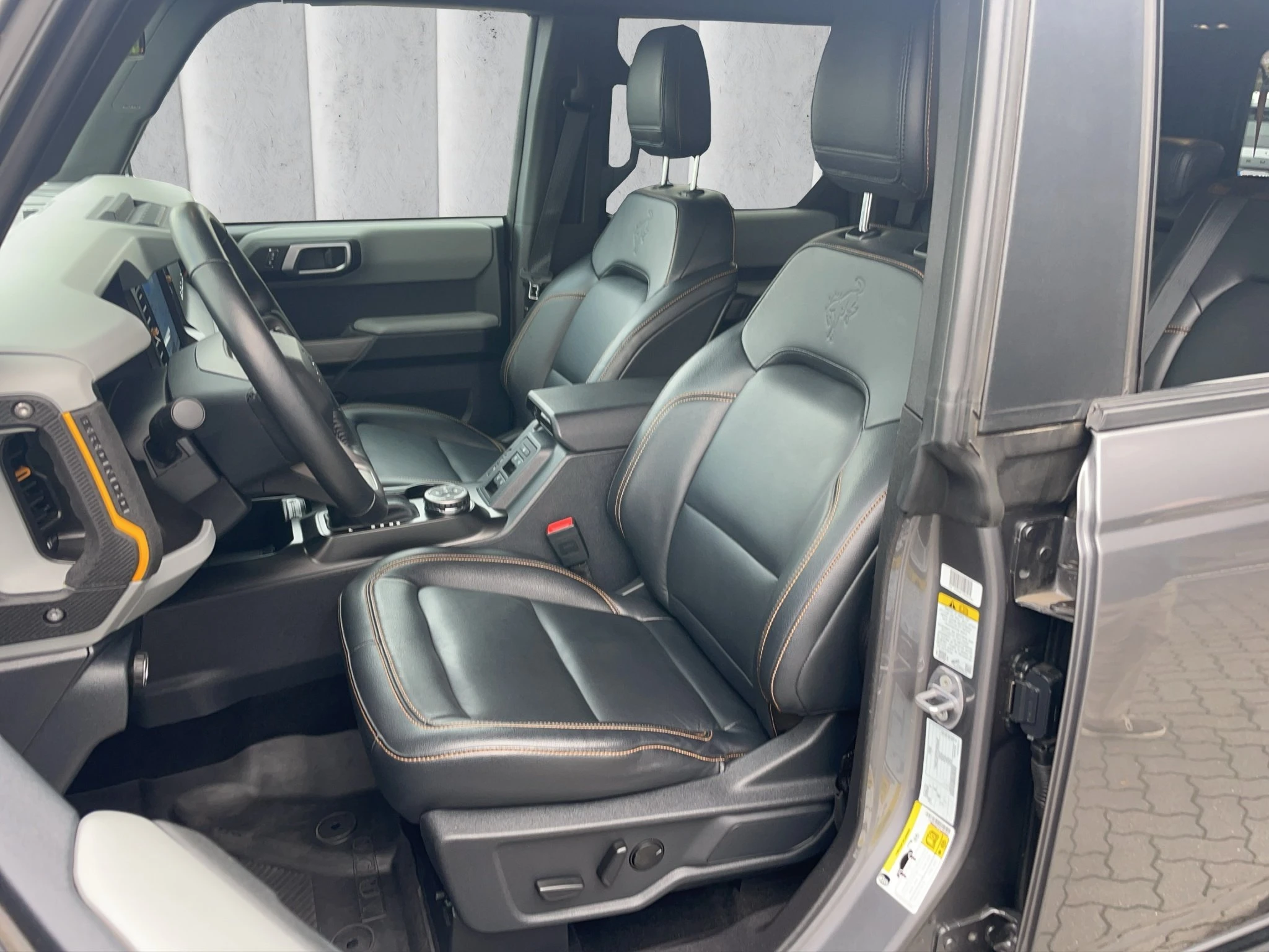 Ford-Bronco-image-9
